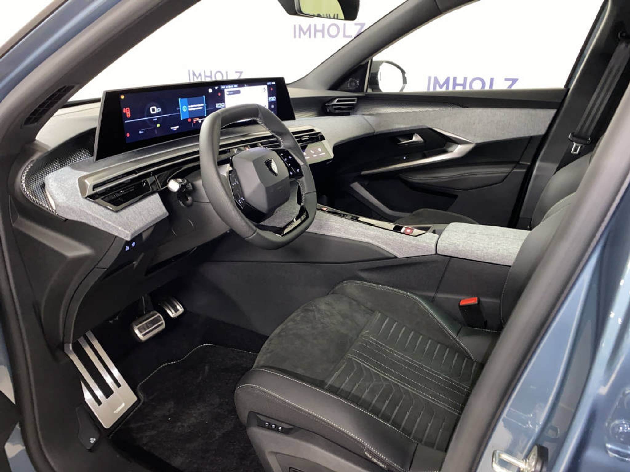 listing desktop thumbnail image 14