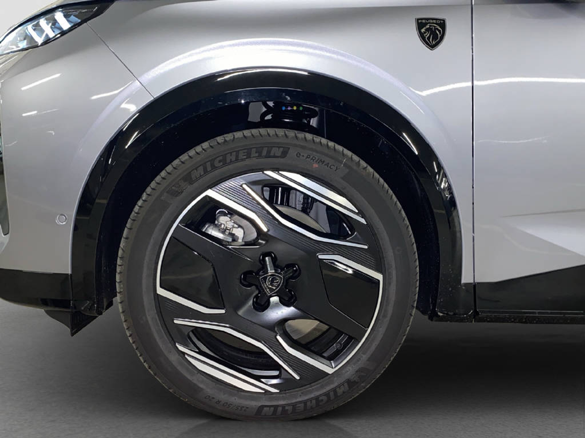 listing desktop thumbnail image 14