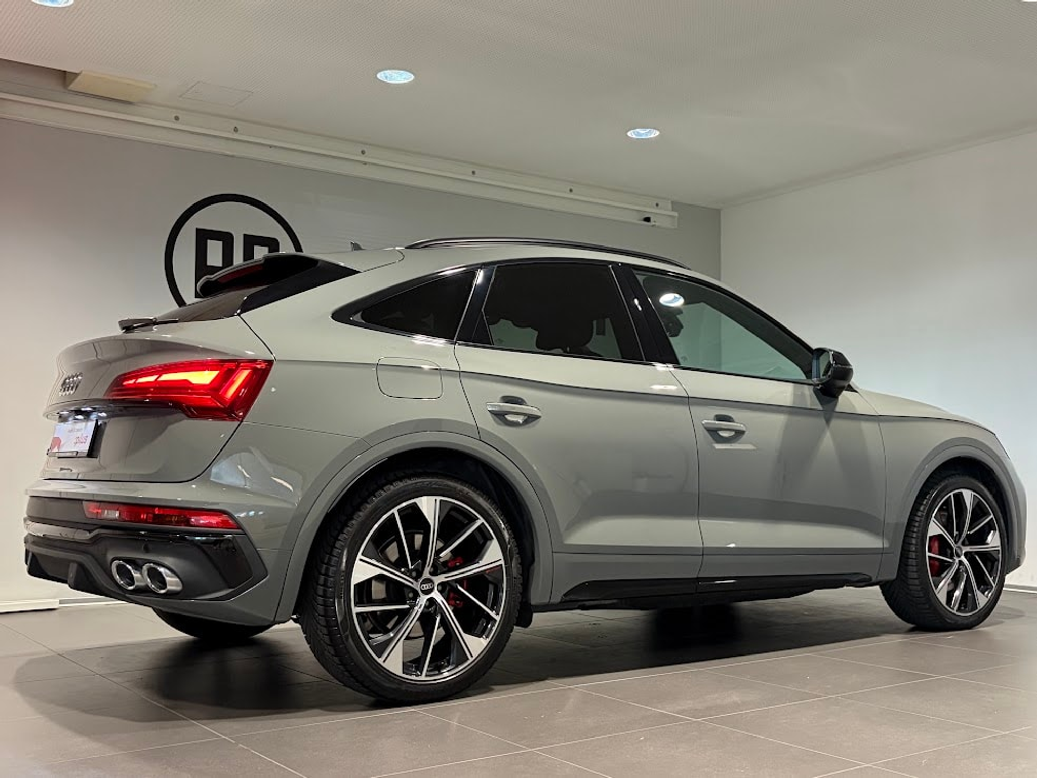 listing desktop thumbnail image 13