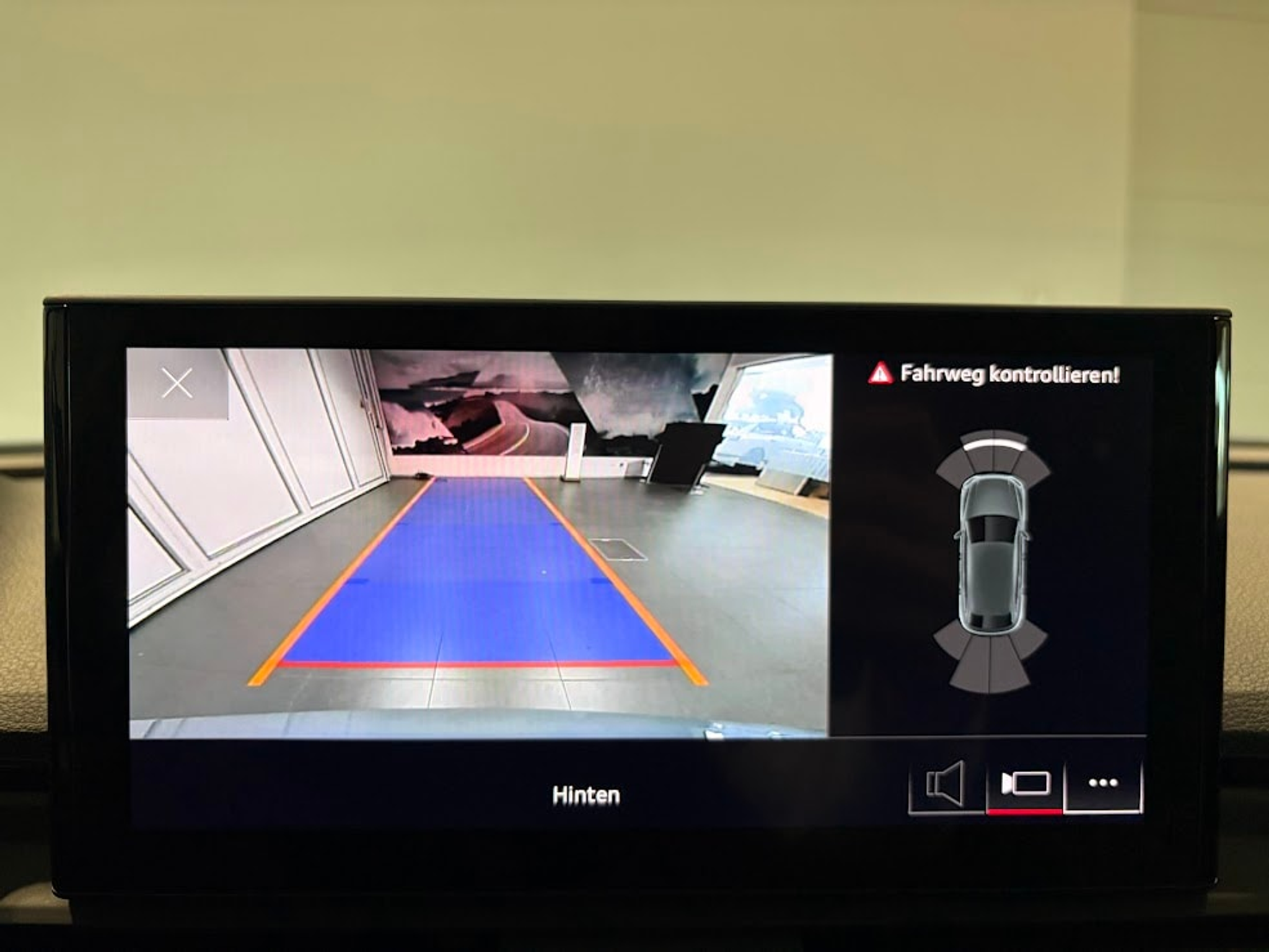 listing desktop thumbnail image 8