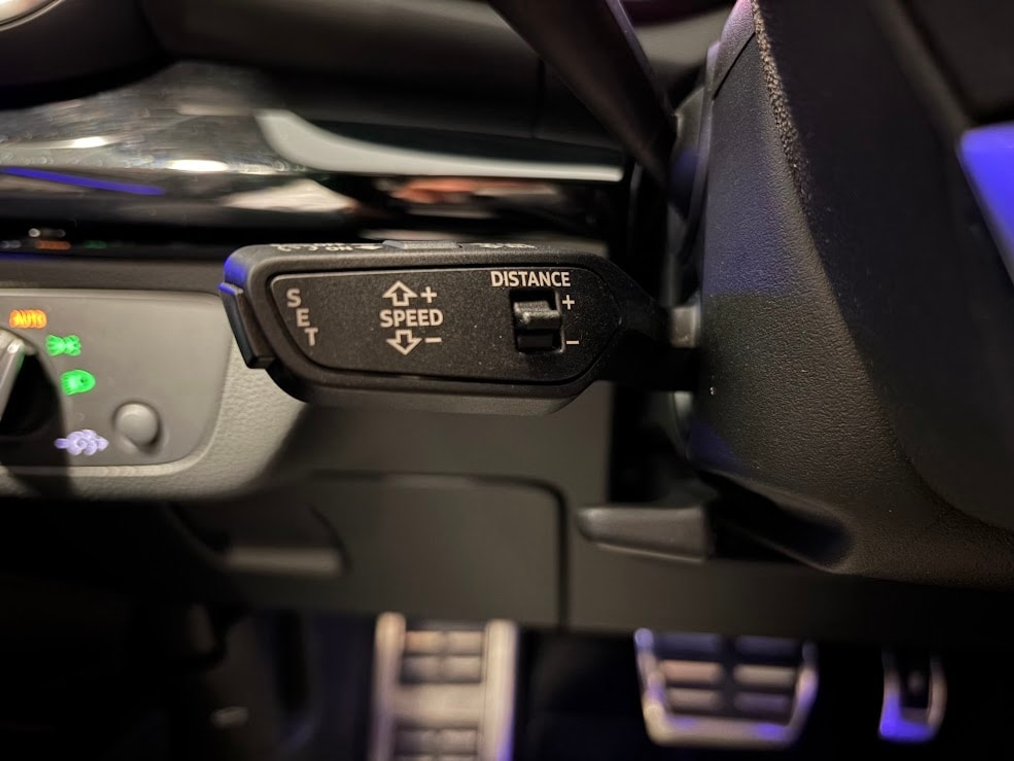 listing desktop thumbnail image 6