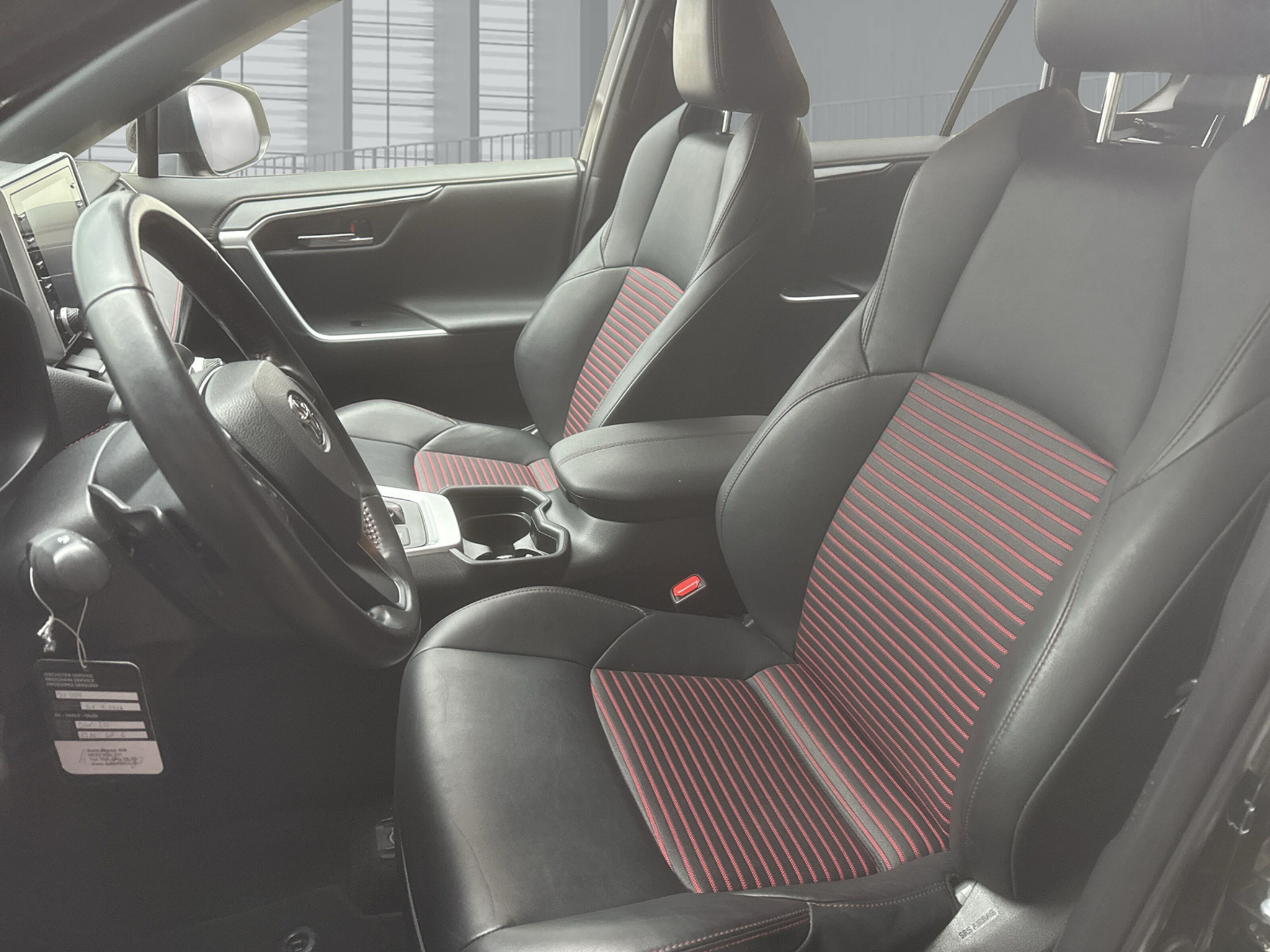 listing desktop thumbnail image 9