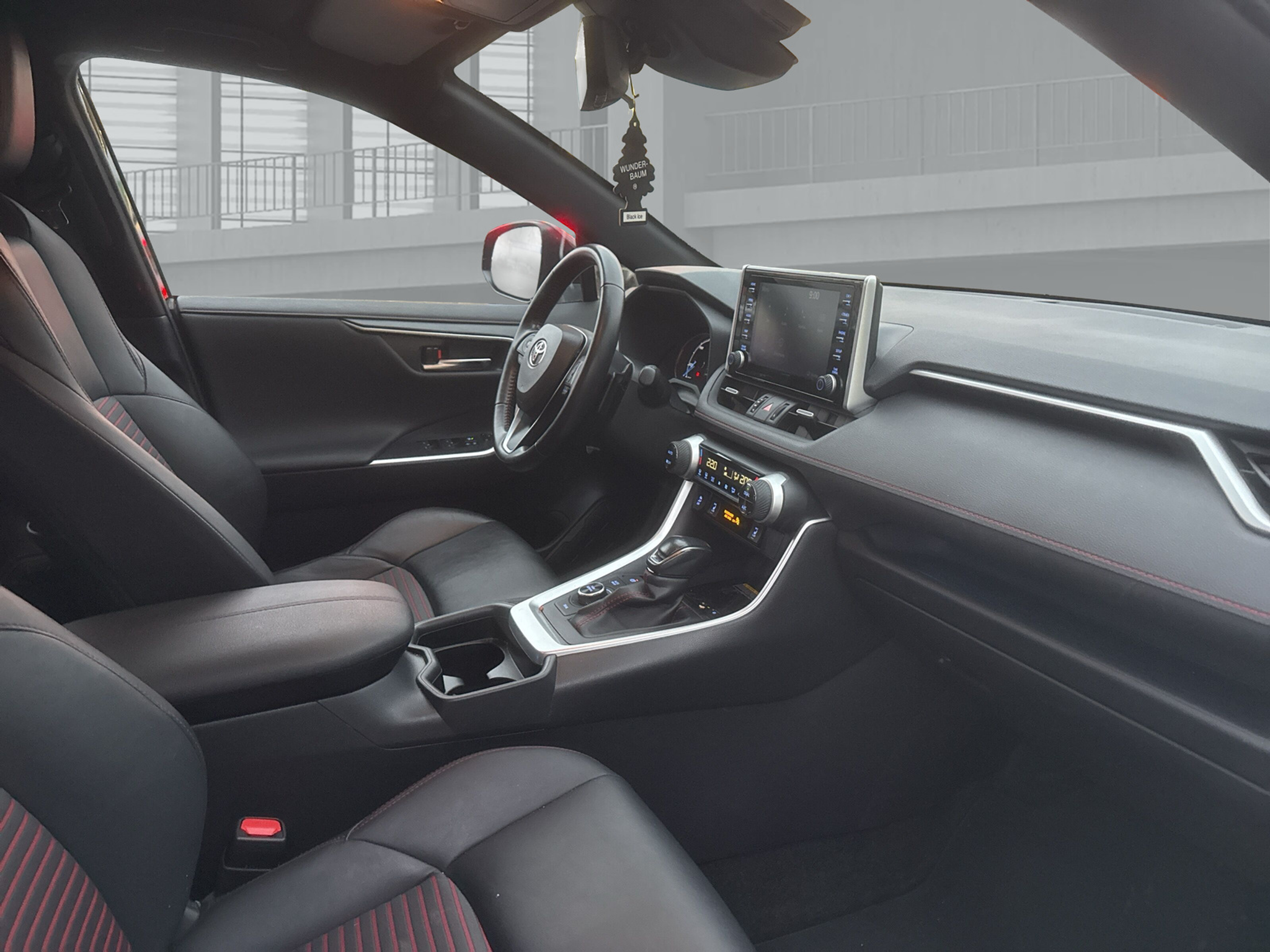 listing desktop thumbnail image 12