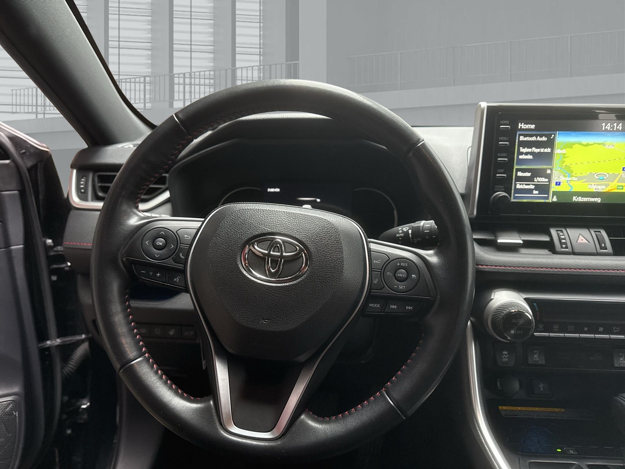 listing desktop thumbnail image 18