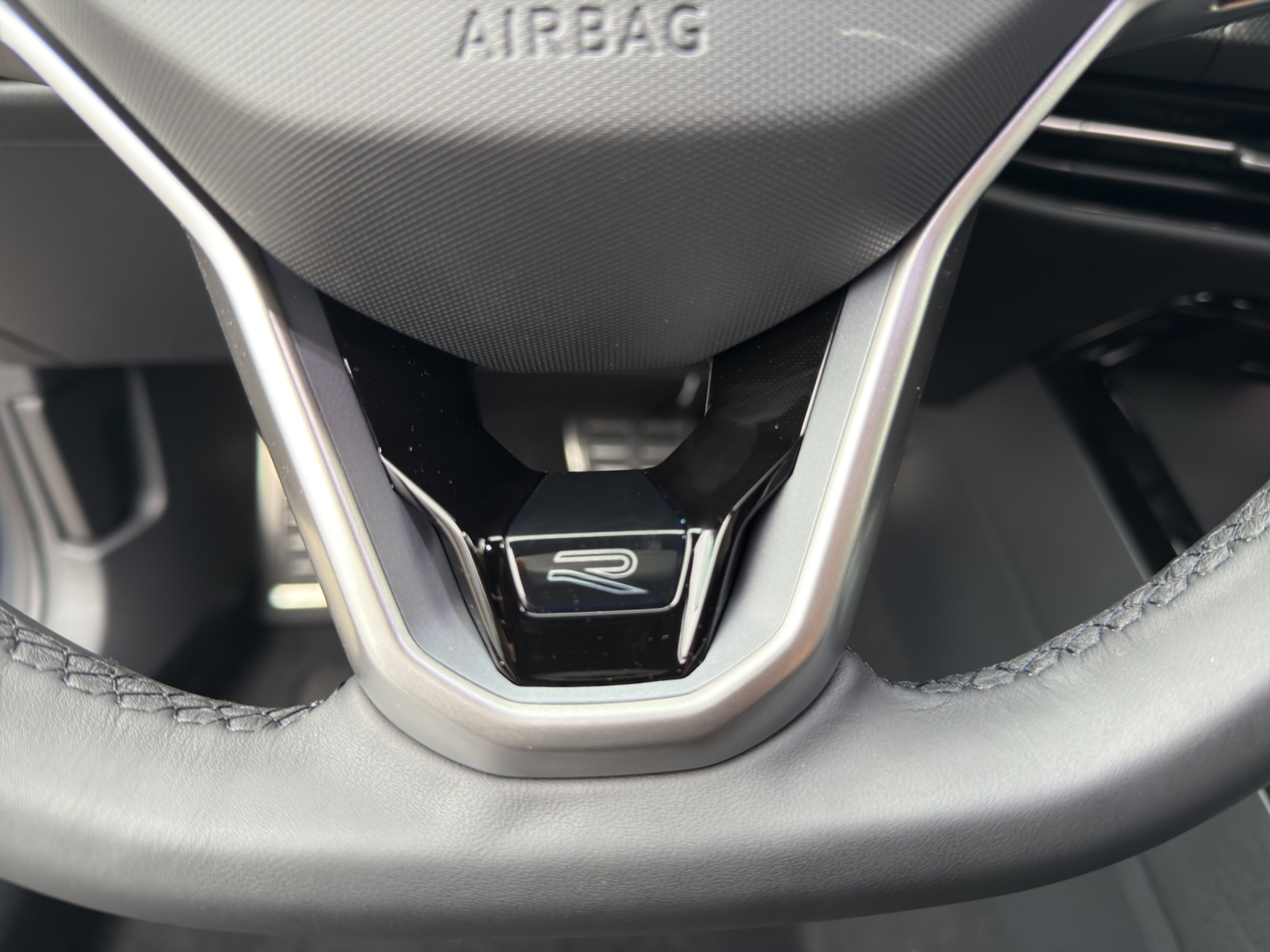 listing desktop thumbnail image 10