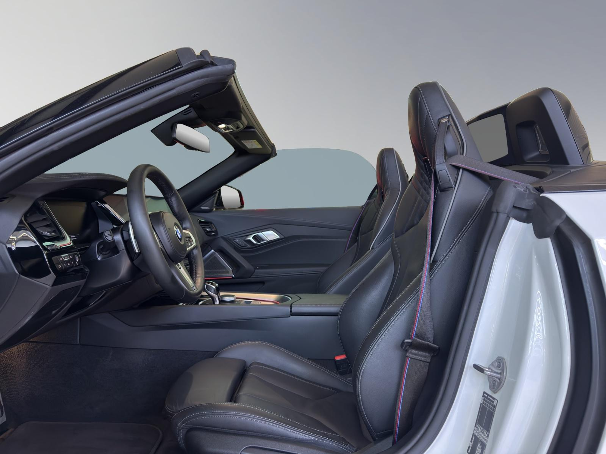 listing desktop thumbnail image 14