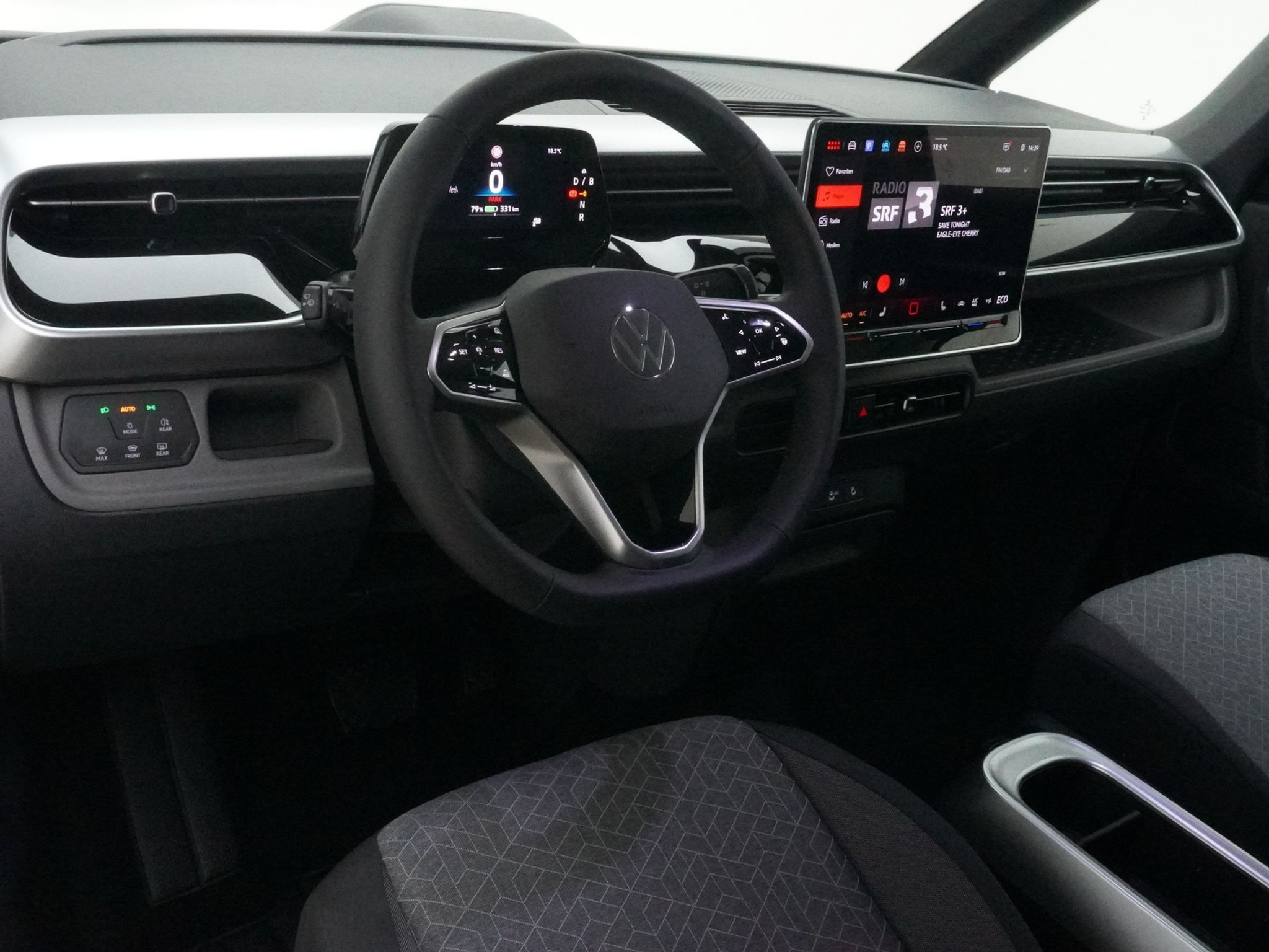 listing desktop thumbnail image 9