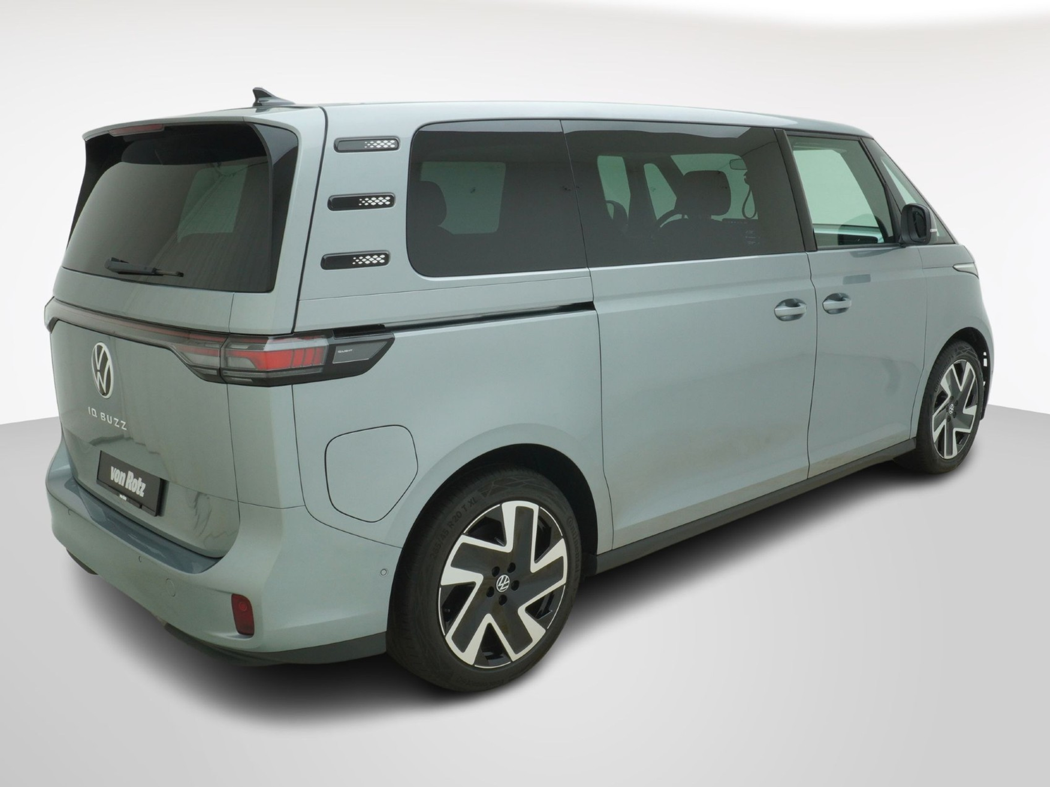 listing desktop thumbnail image 4