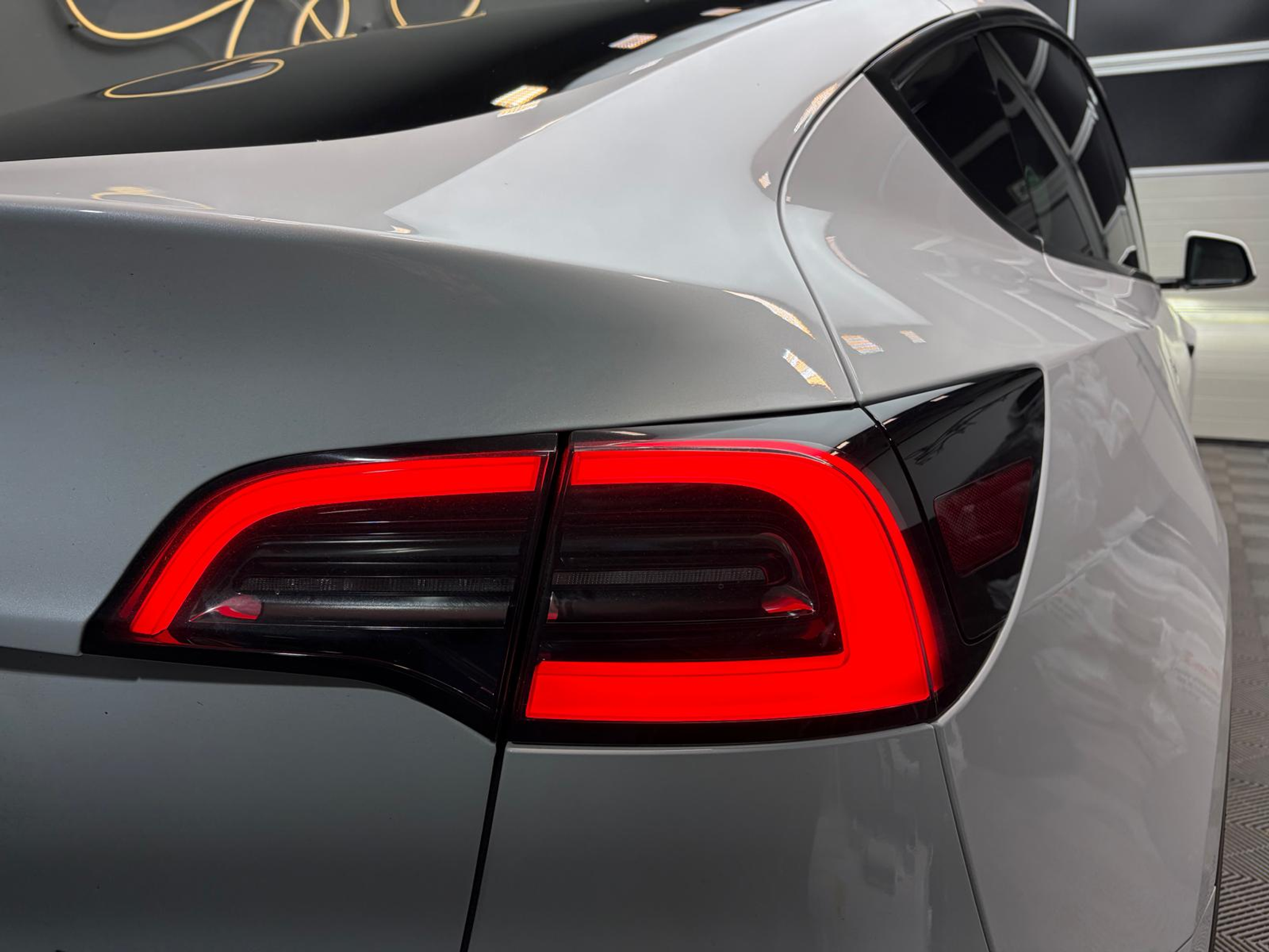 listing desktop thumbnail image 4