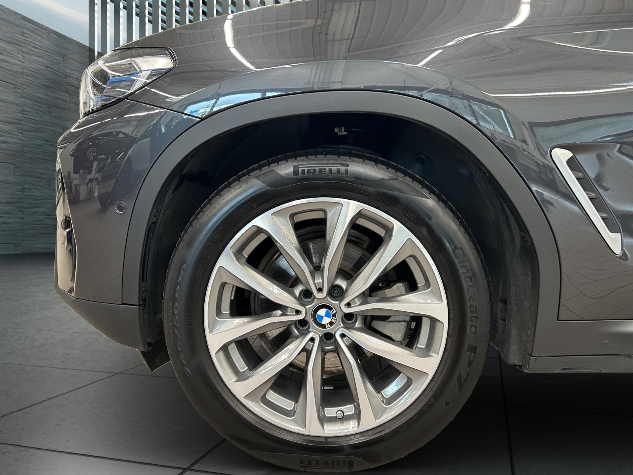 listing desktop thumbnail image 8