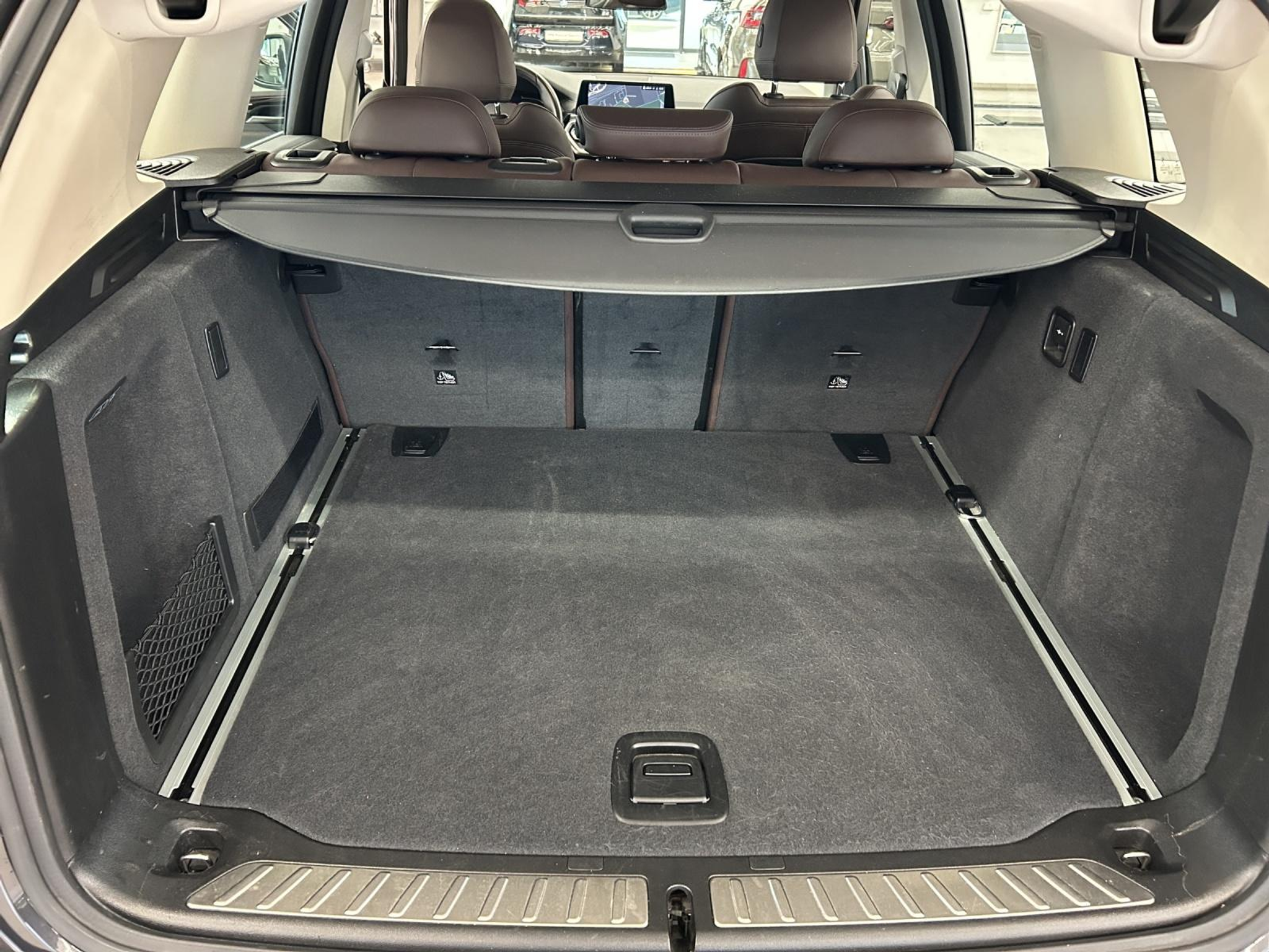 listing desktop thumbnail image 21