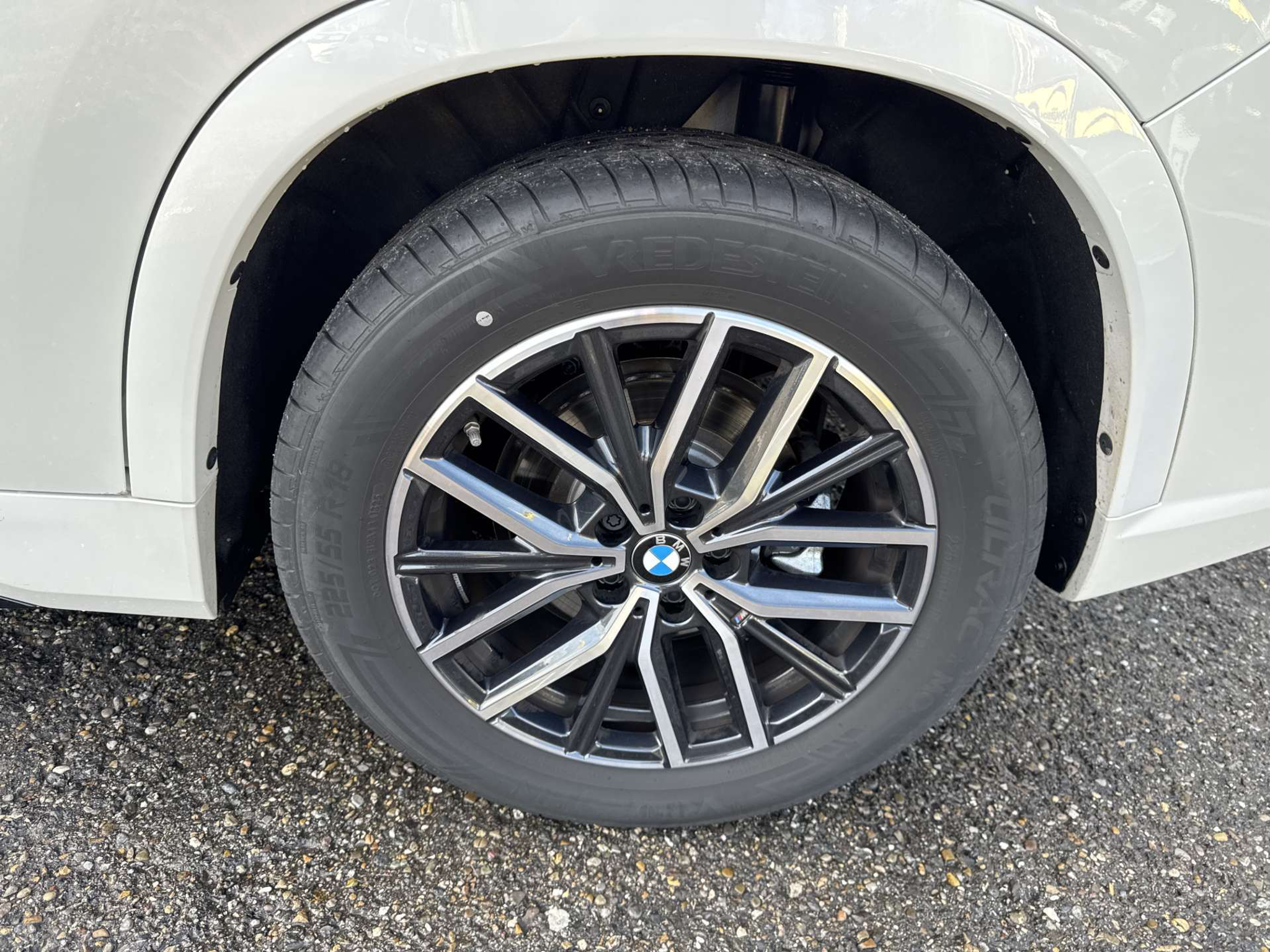 listing desktop thumbnail image 9