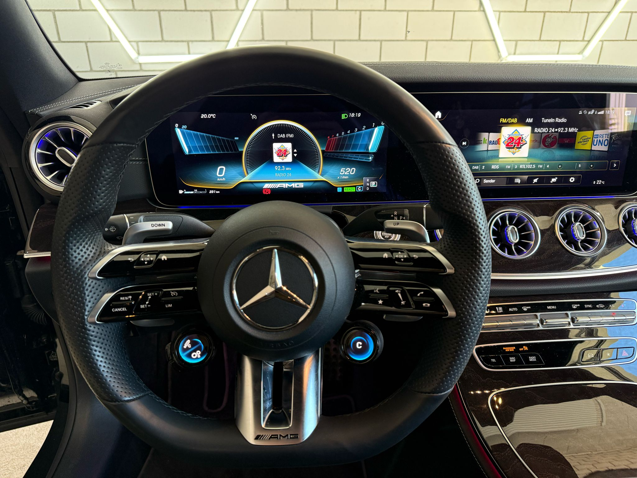 listing desktop thumbnail image 8