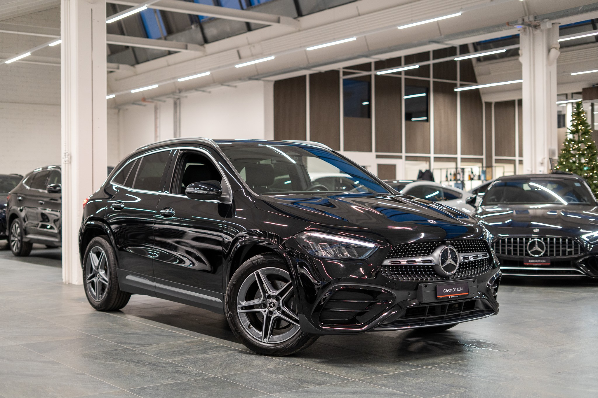 listing desktop thumbnail image 2