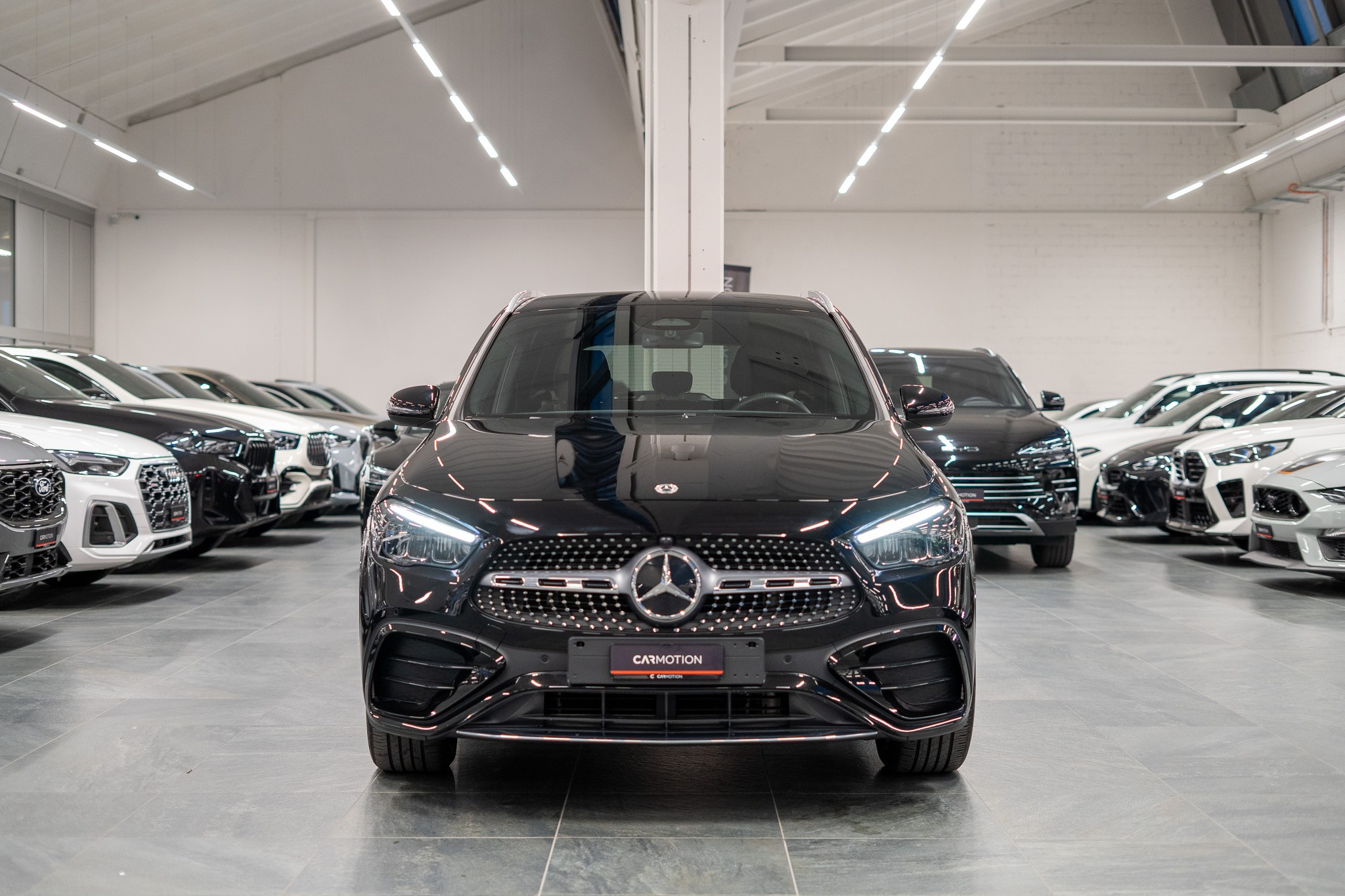 listing desktop thumbnail image 1