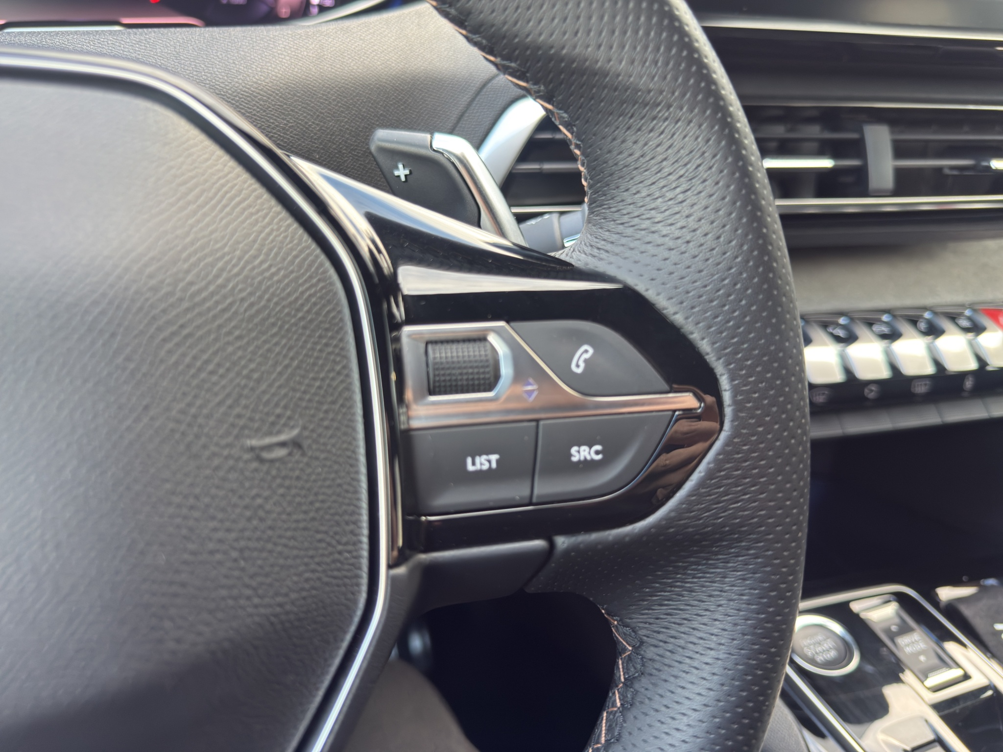 listing desktop thumbnail image 28