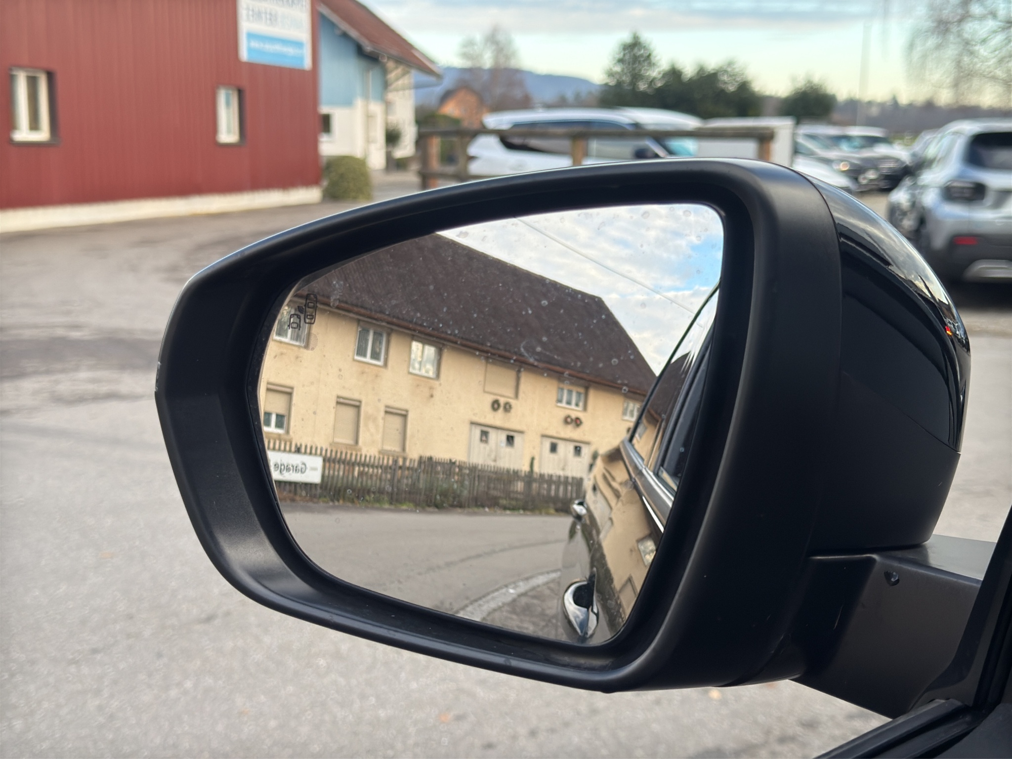 listing desktop thumbnail image 26