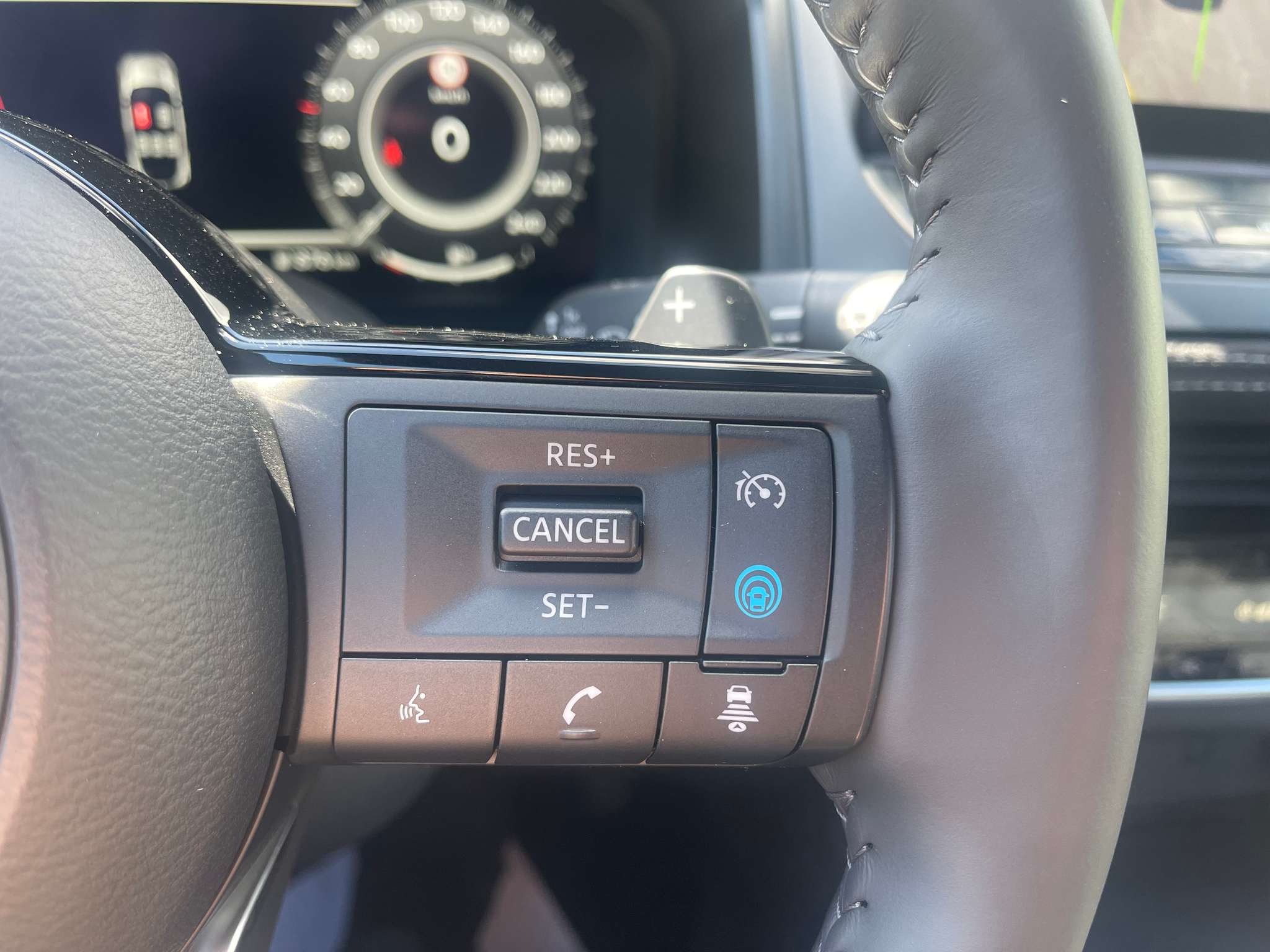 listing desktop thumbnail image 17