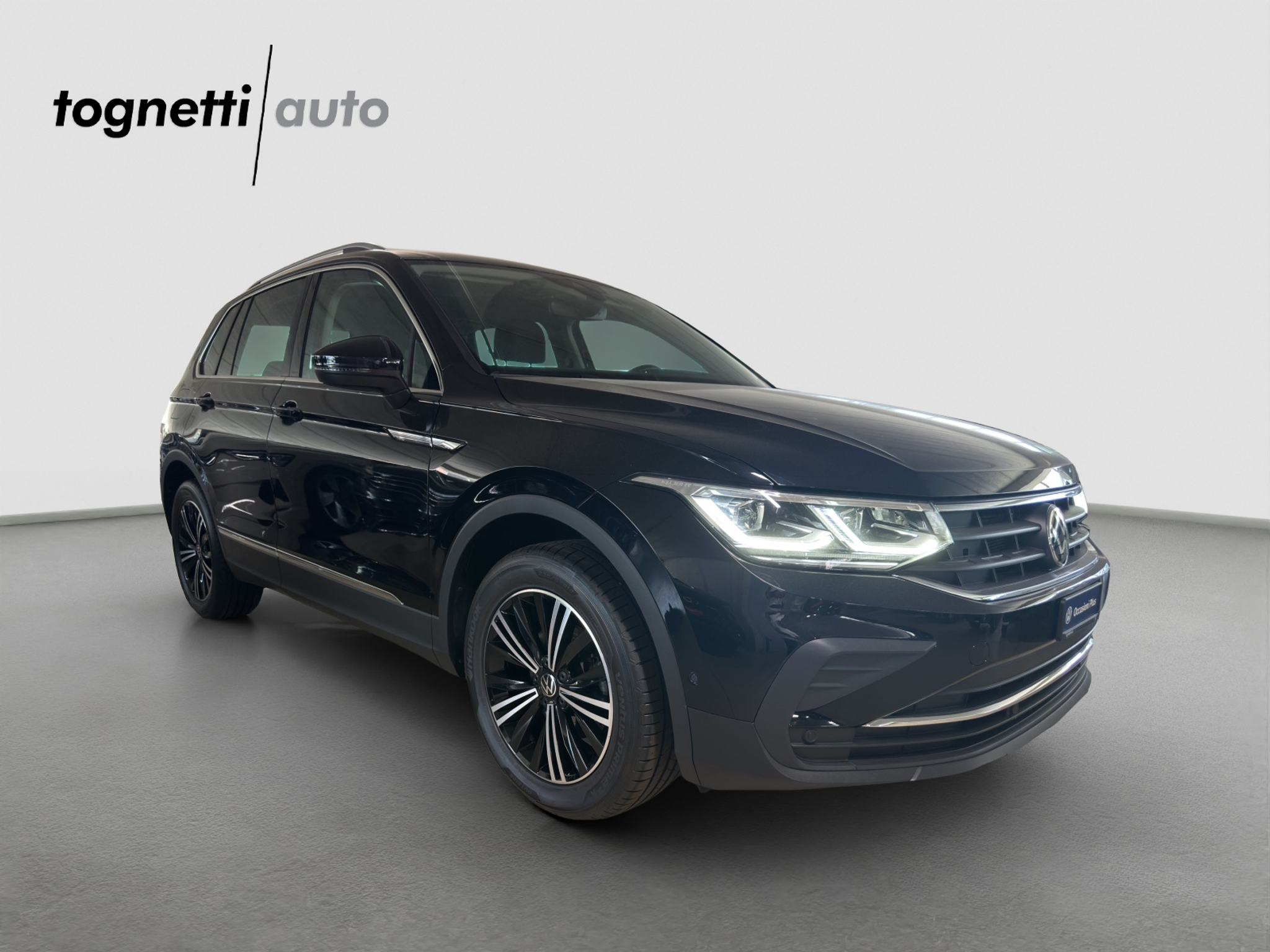 listing desktop thumbnail image 1