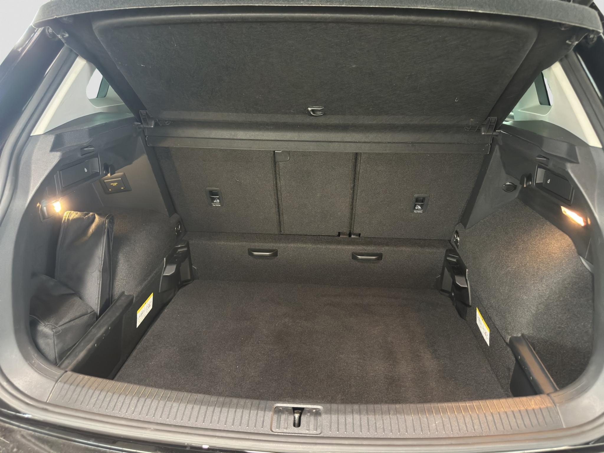 listing desktop thumbnail image 8