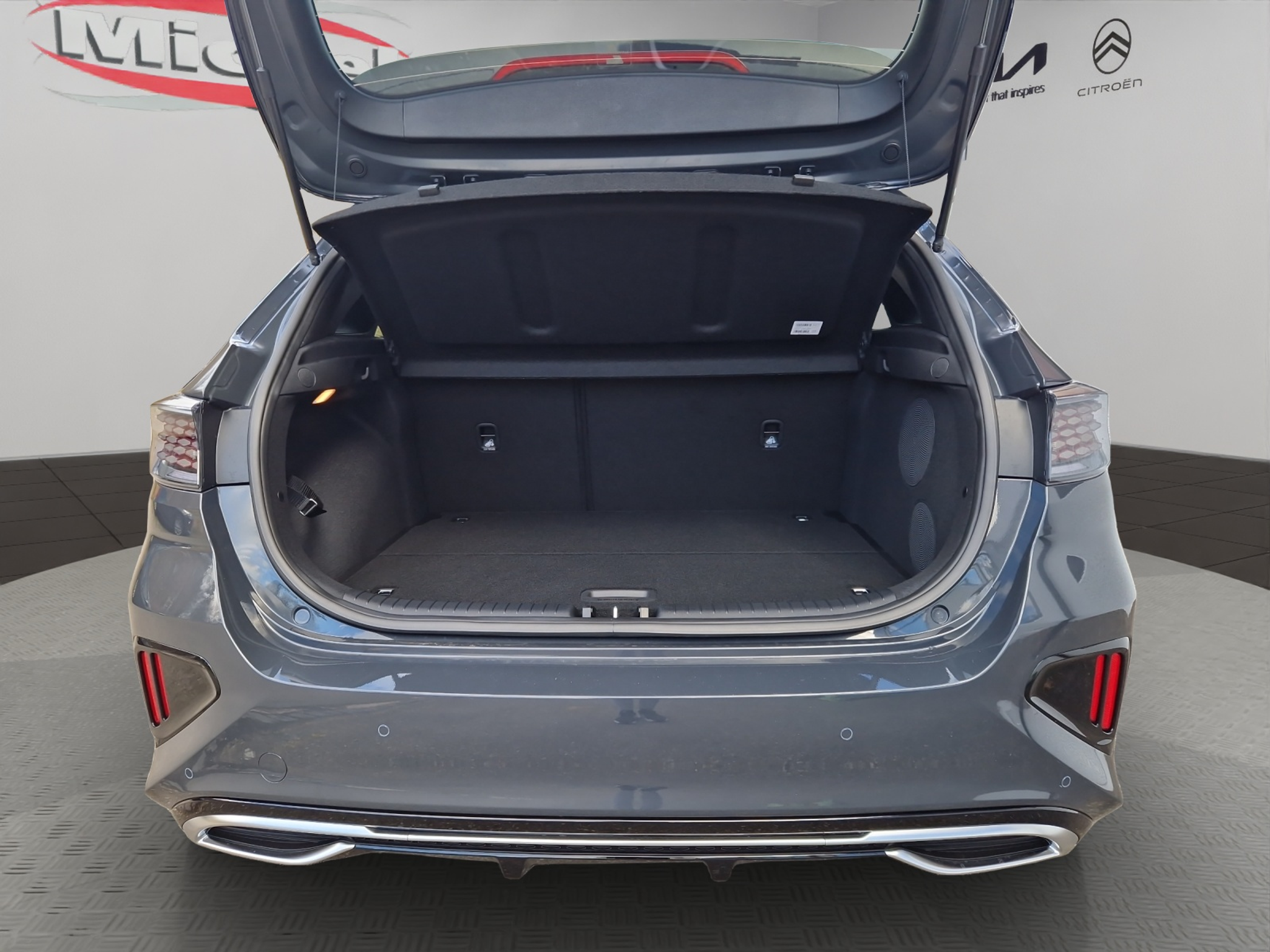 listing desktop thumbnail image 14