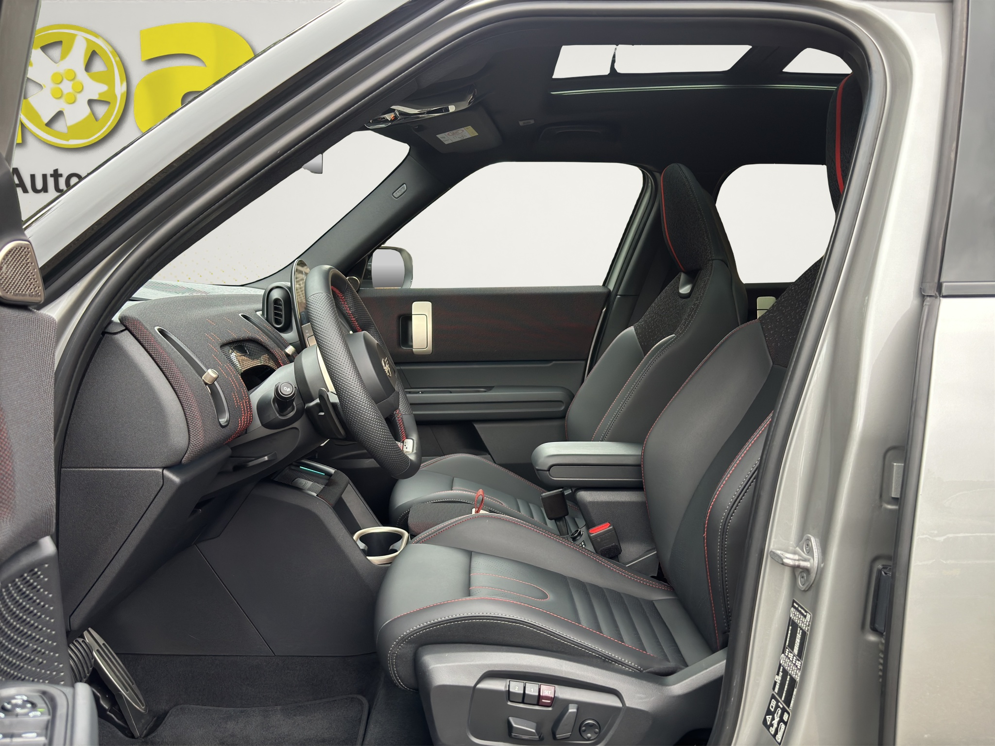 listing desktop thumbnail image 11