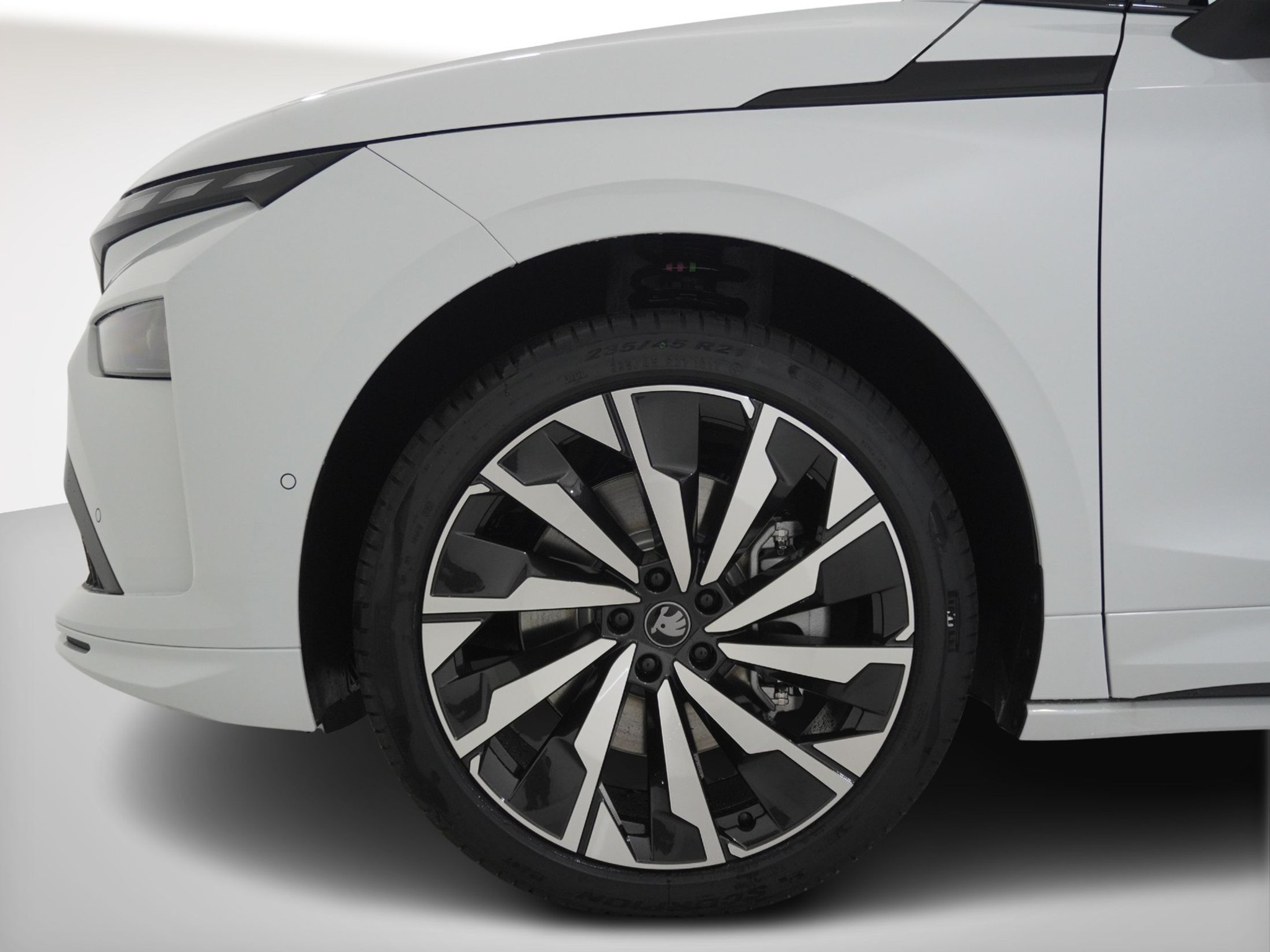 listing desktop thumbnail image 9