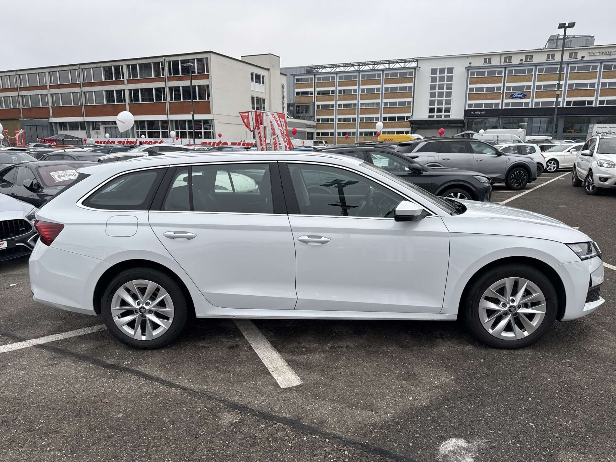 listing desktop thumbnail image 10