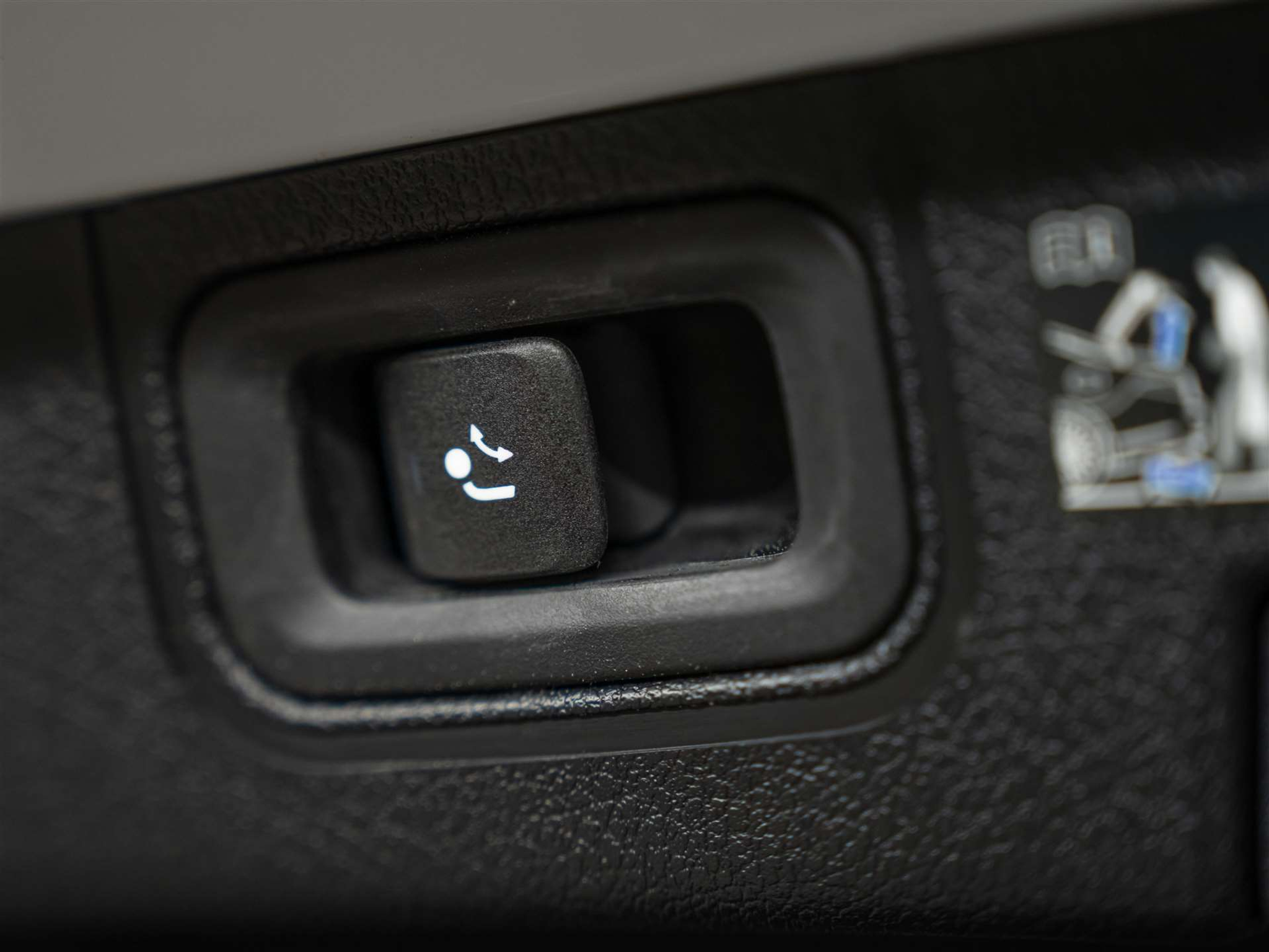 listing desktop thumbnail image 50