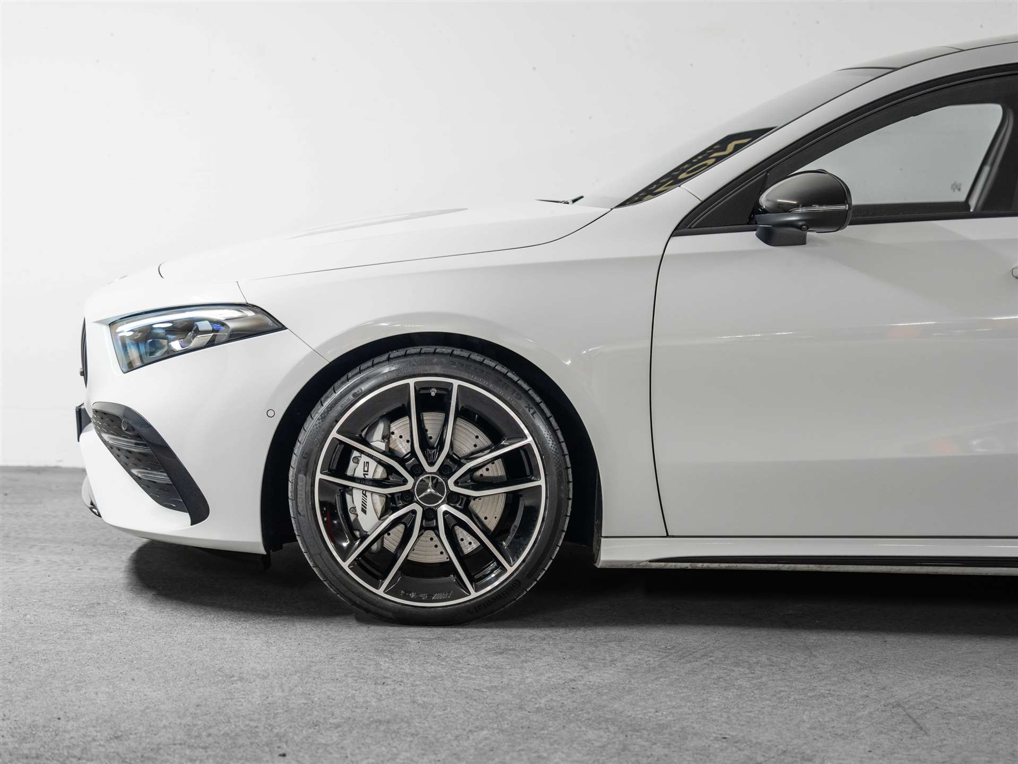 listing desktop thumbnail image 21