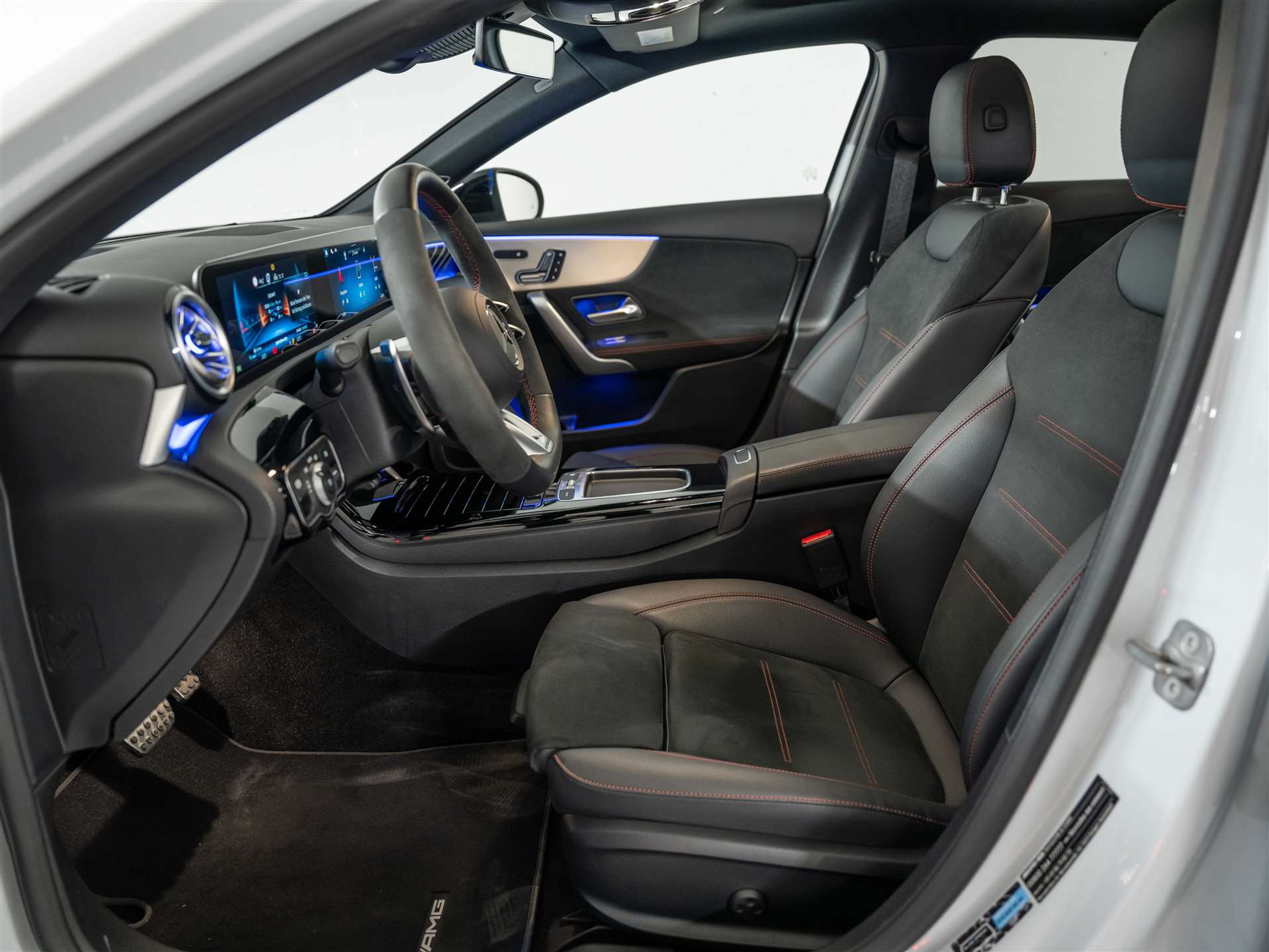 listing desktop thumbnail image 9