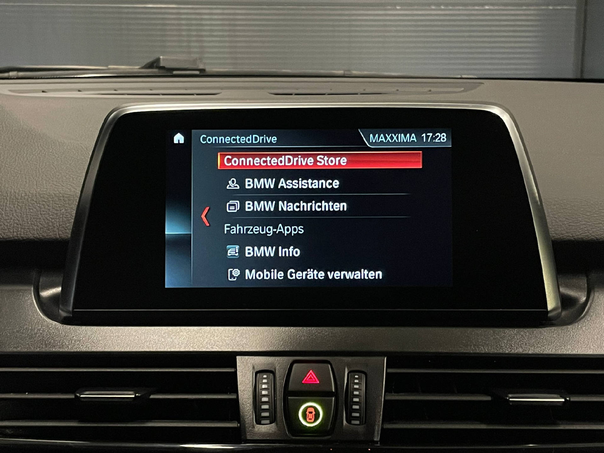 listing desktop thumbnail image 13