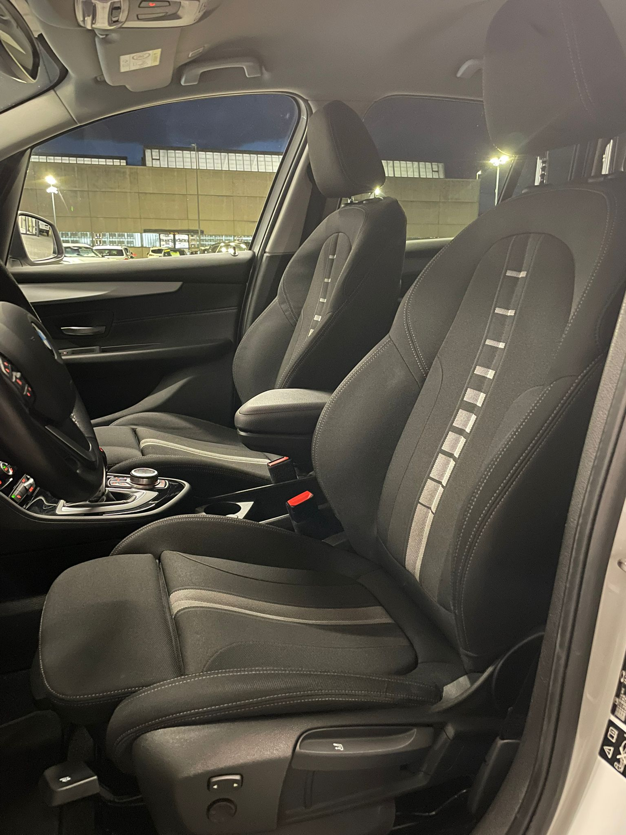 listing desktop thumbnail image 5