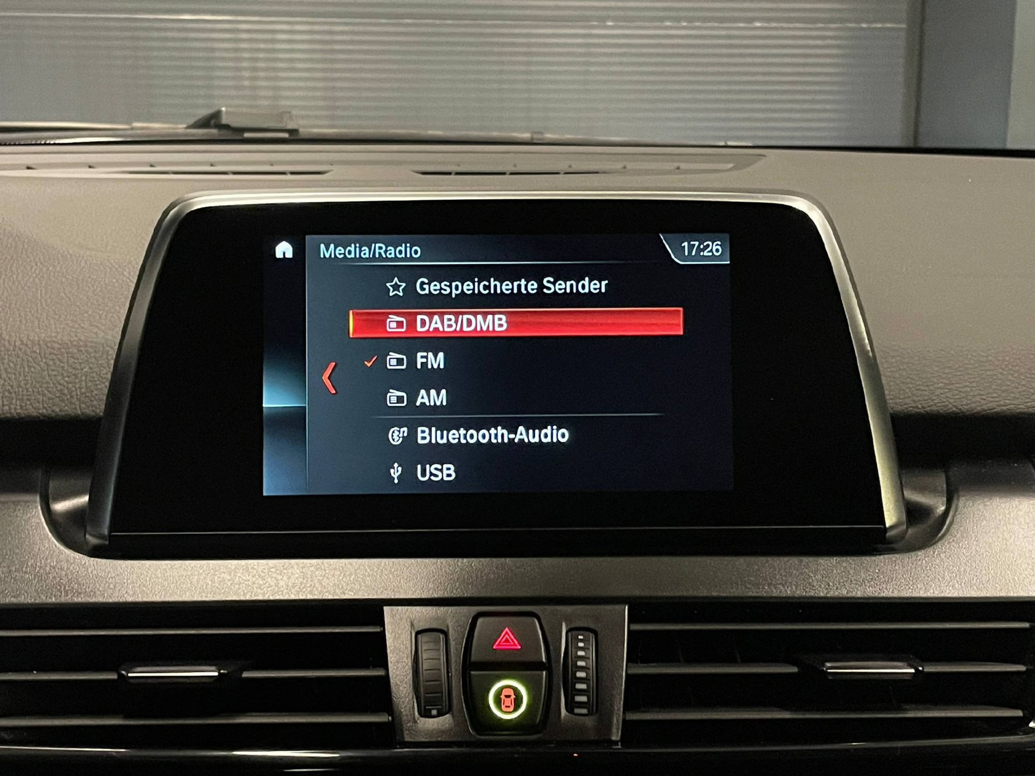 listing desktop thumbnail image 14