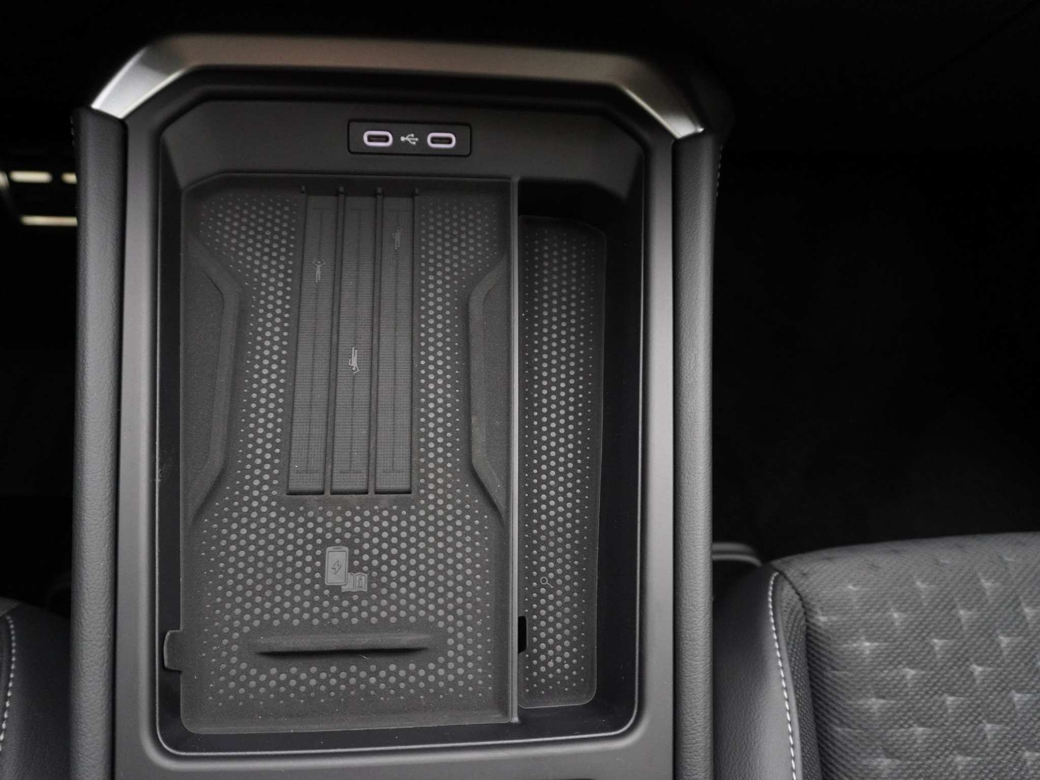 listing desktop thumbnail image 11