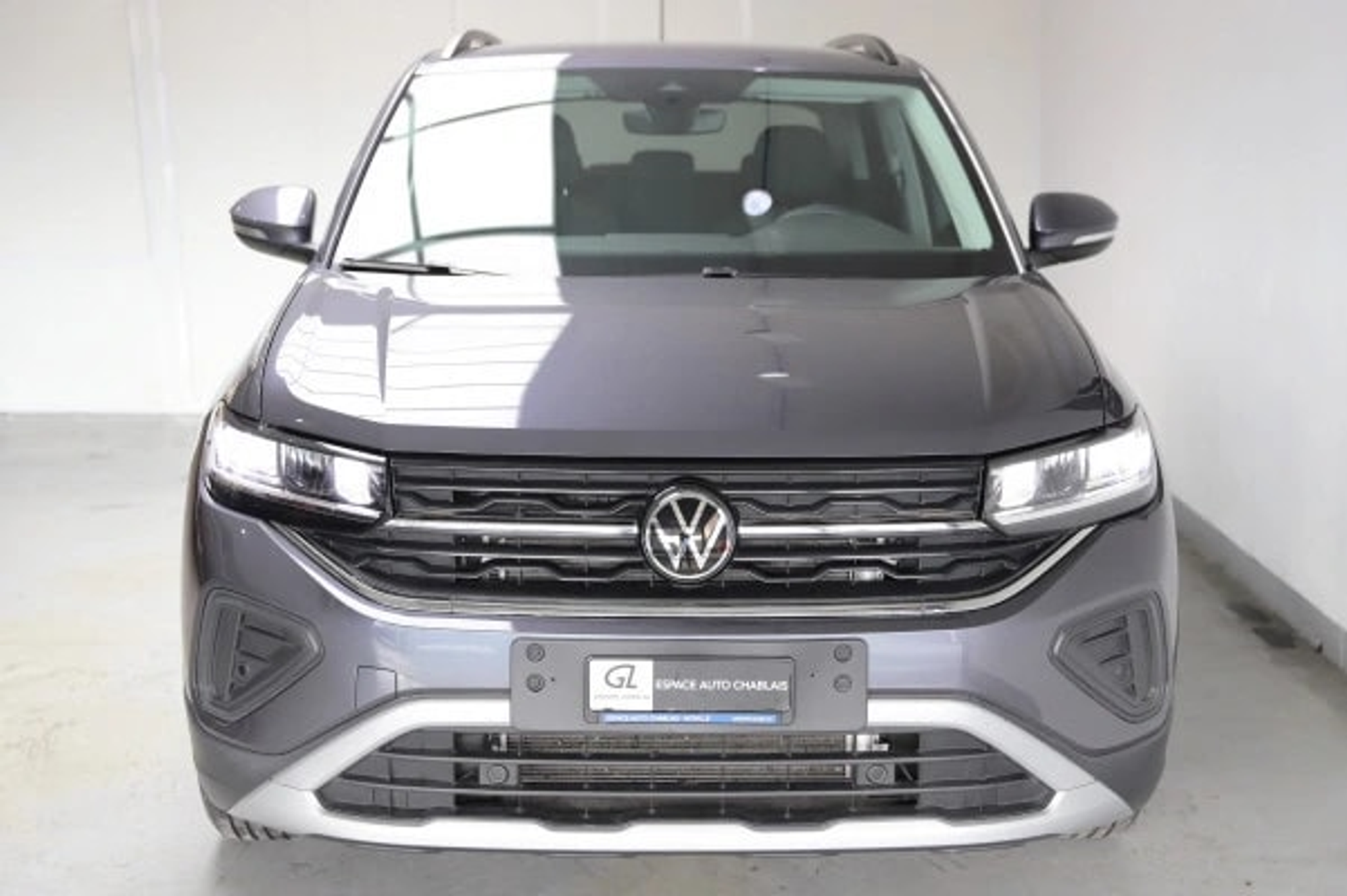 listing desktop thumbnail image 1