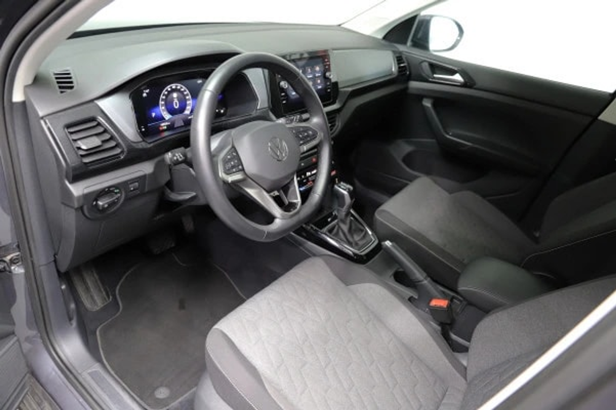 listing desktop thumbnail image 7