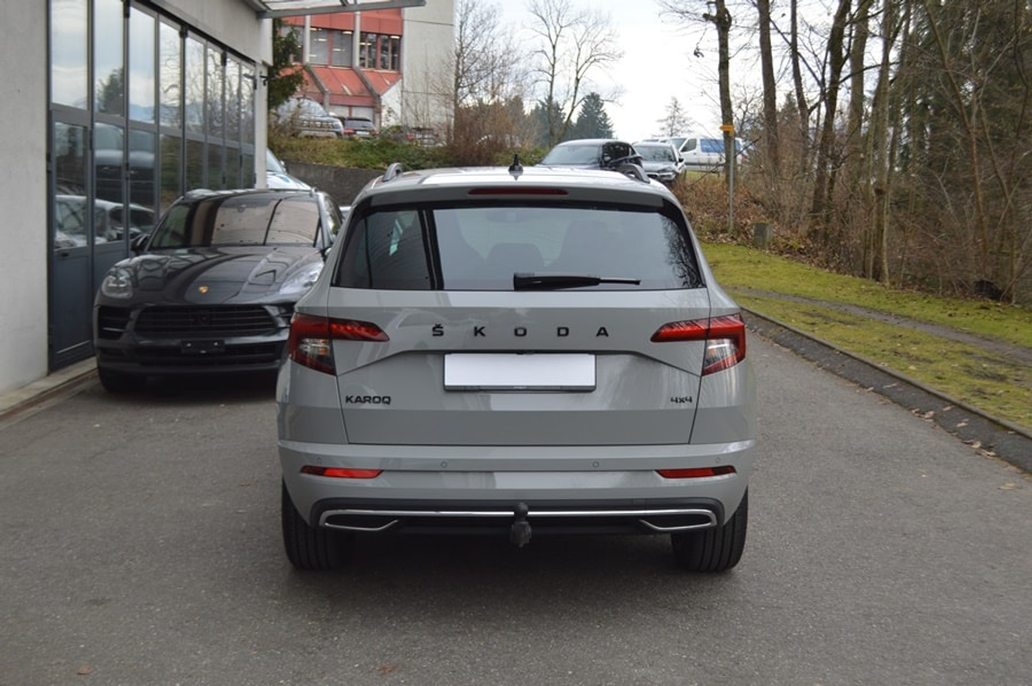 listing desktop thumbnail image 13