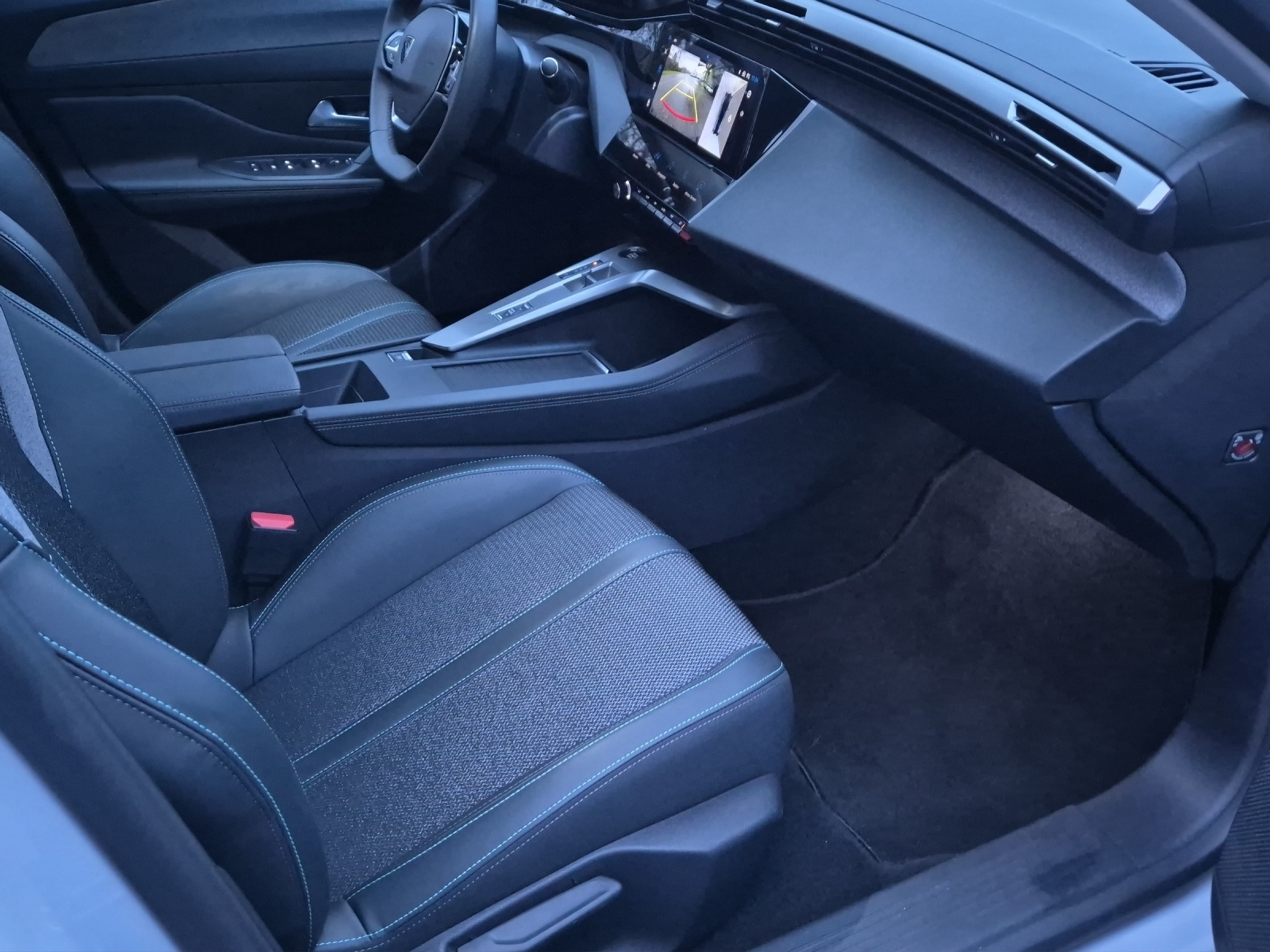 listing desktop thumbnail image 17