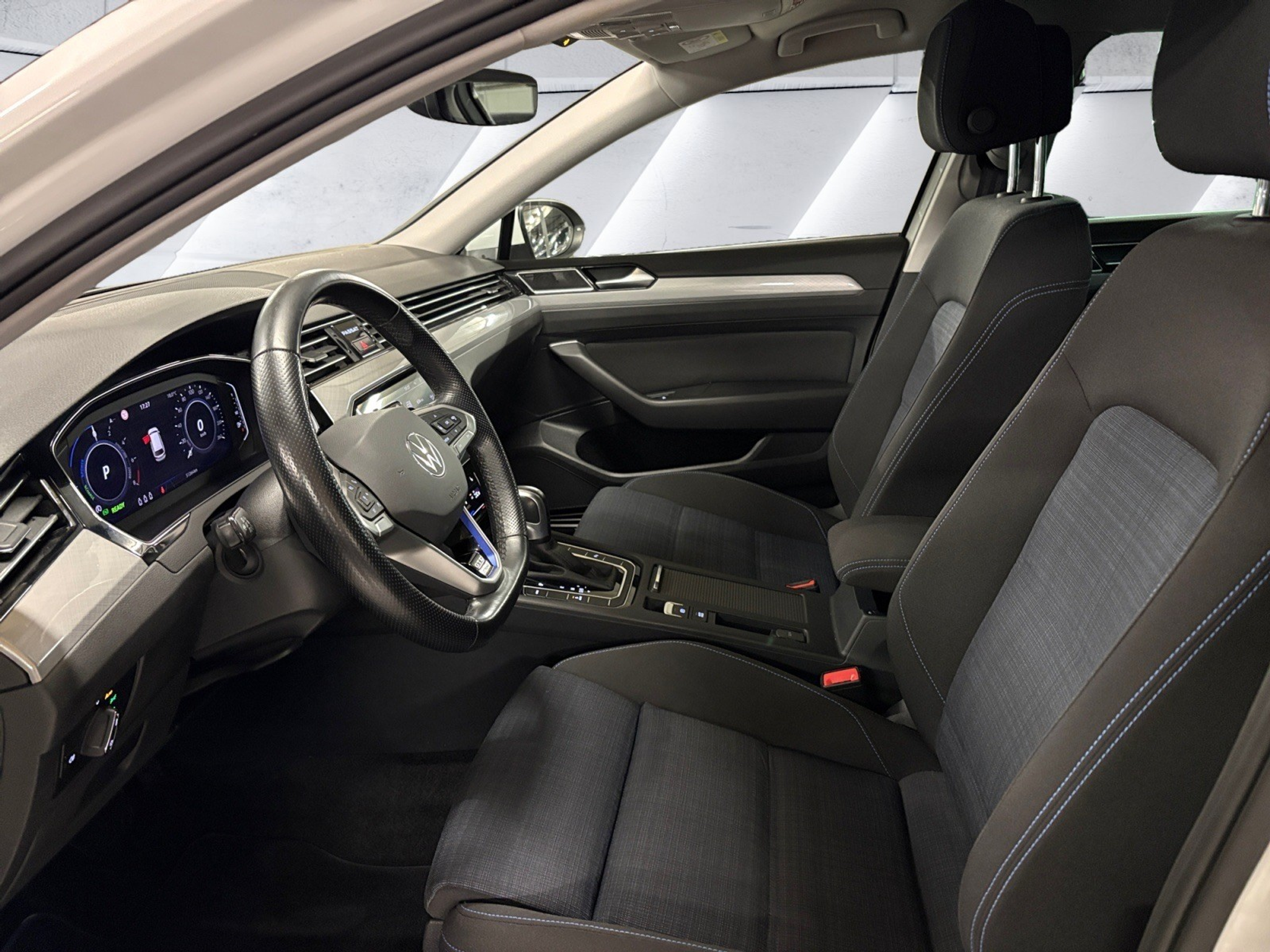 listing desktop thumbnail image 13