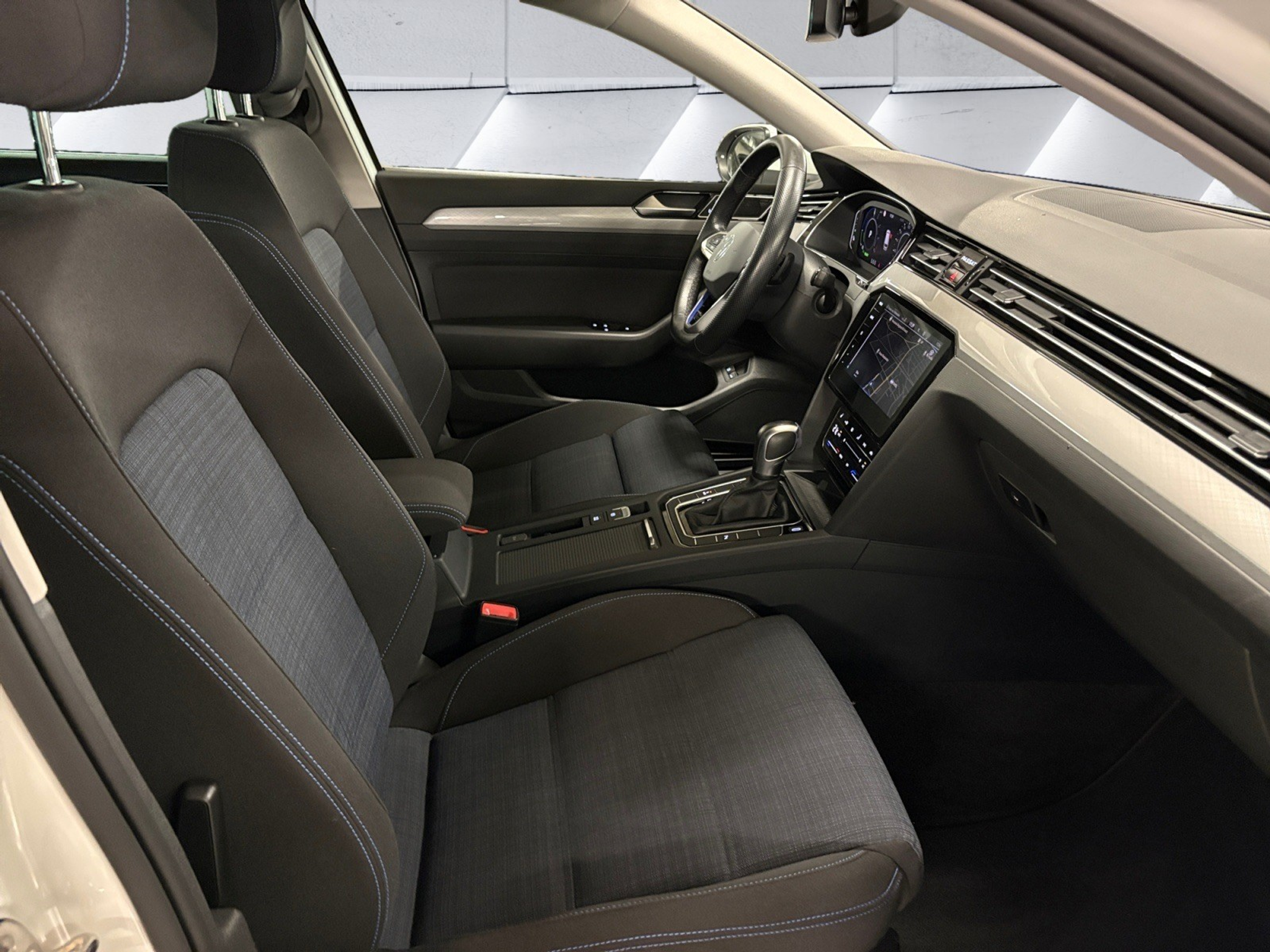 listing desktop thumbnail image 14