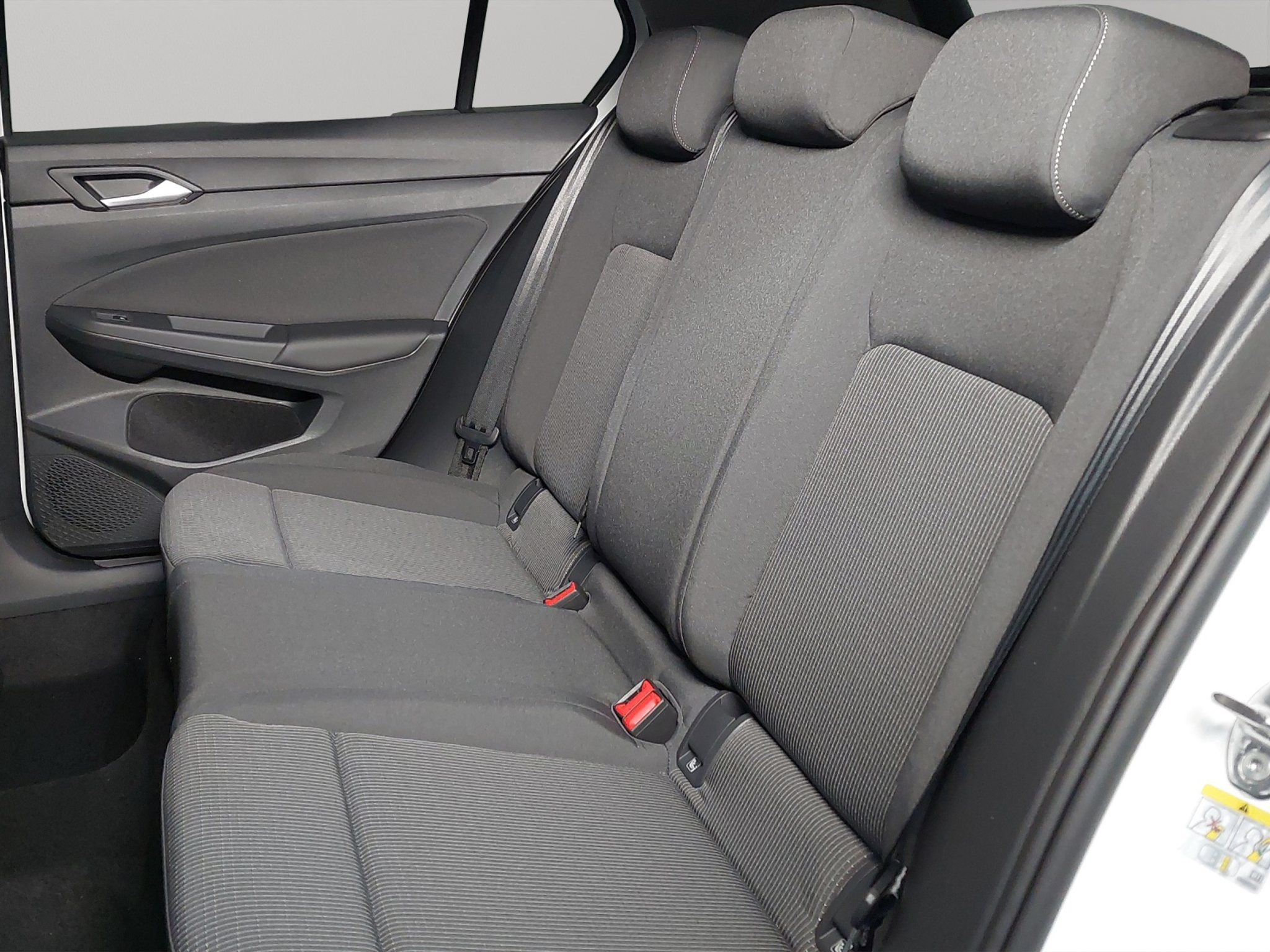 listing desktop thumbnail image 8