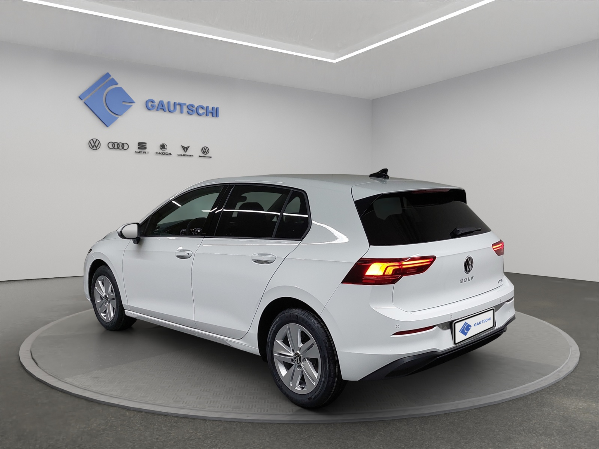 listing desktop thumbnail image 2