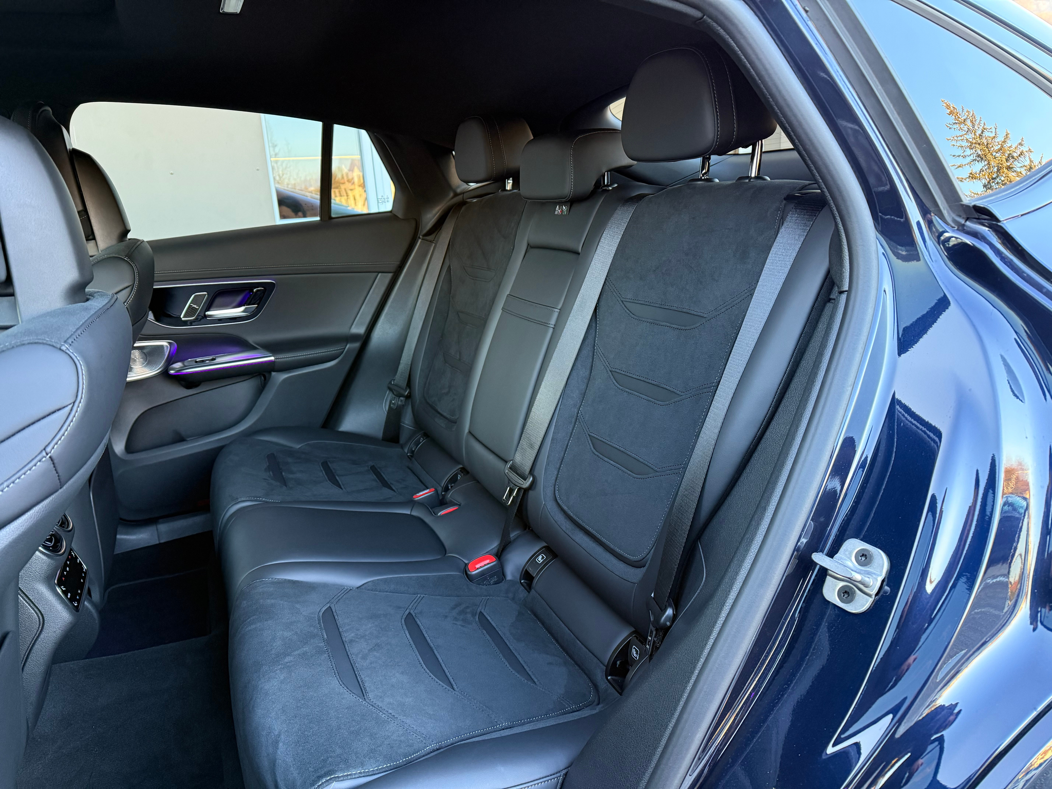 listing desktop thumbnail image 29