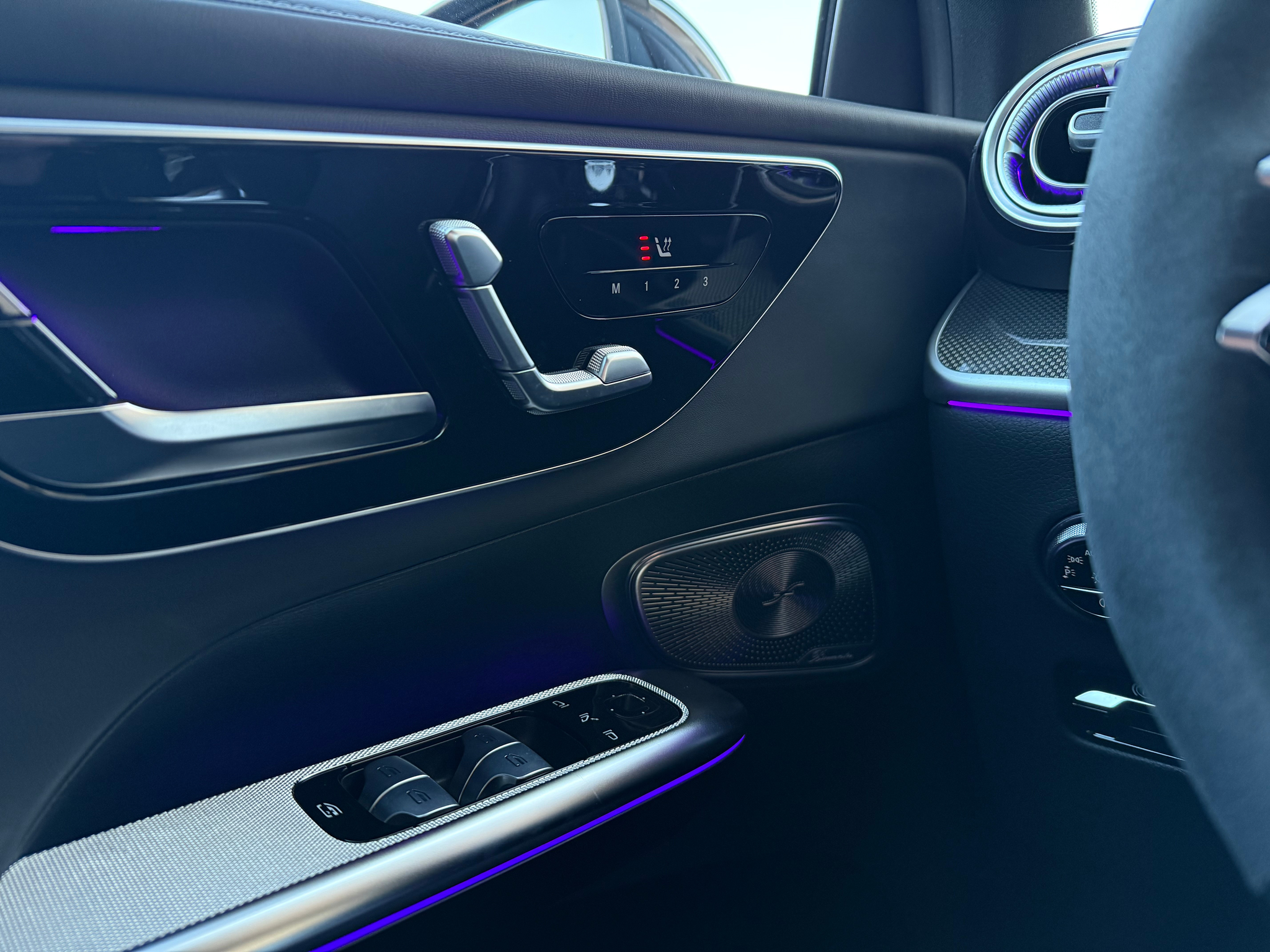 listing desktop thumbnail image 26