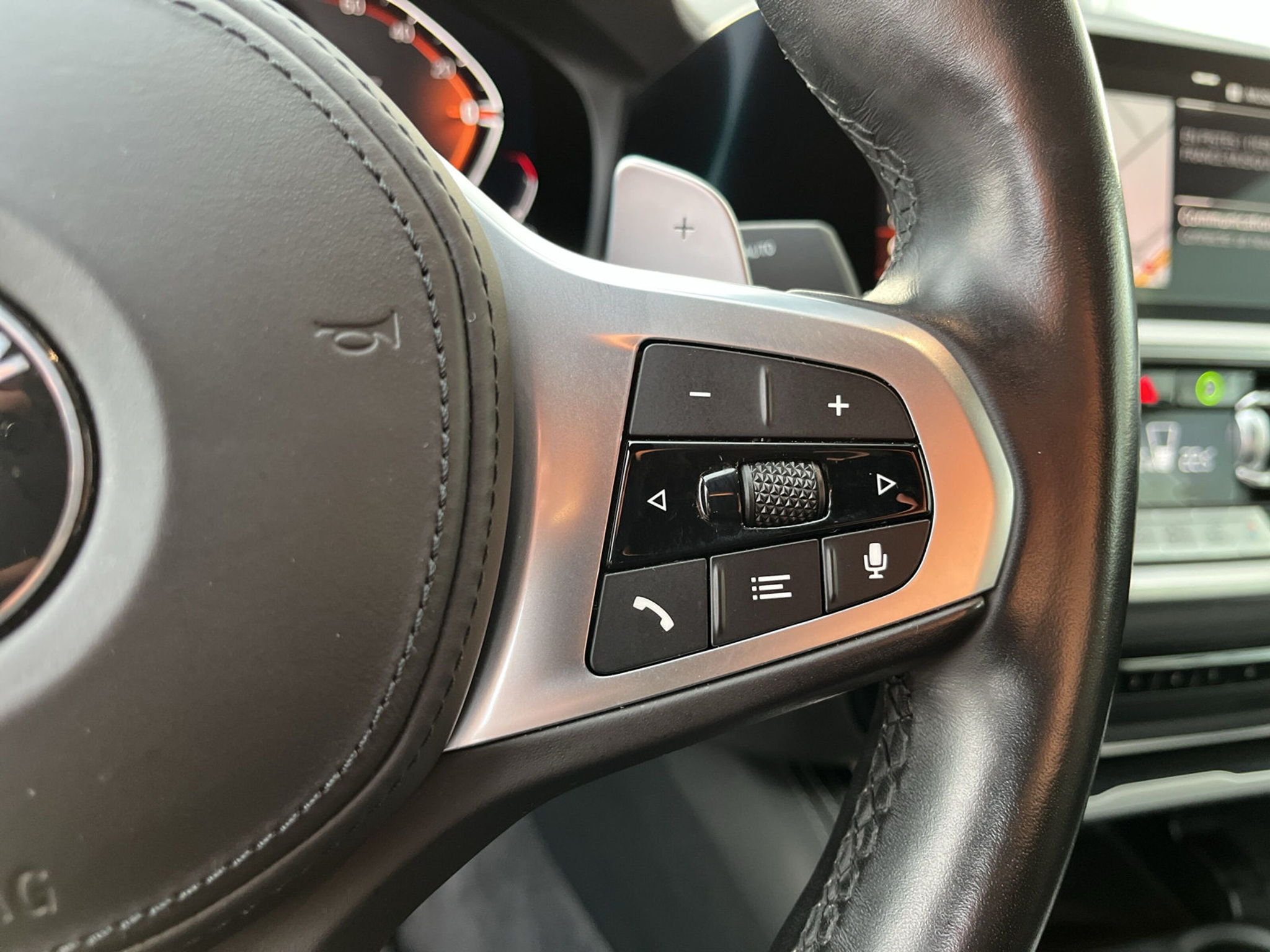 listing desktop thumbnail image 15