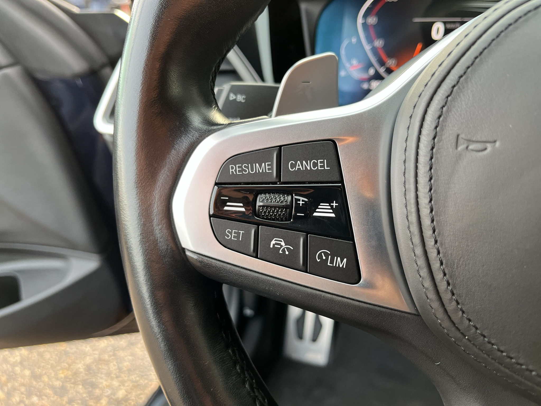 listing desktop thumbnail image 14