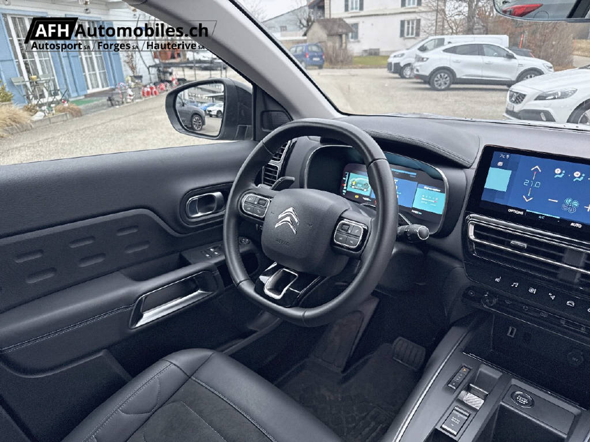 listing desktop thumbnail image 10