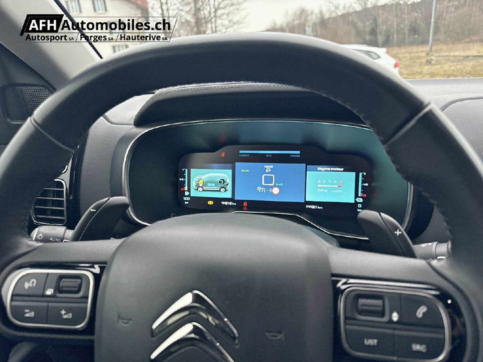 listing desktop thumbnail image 12