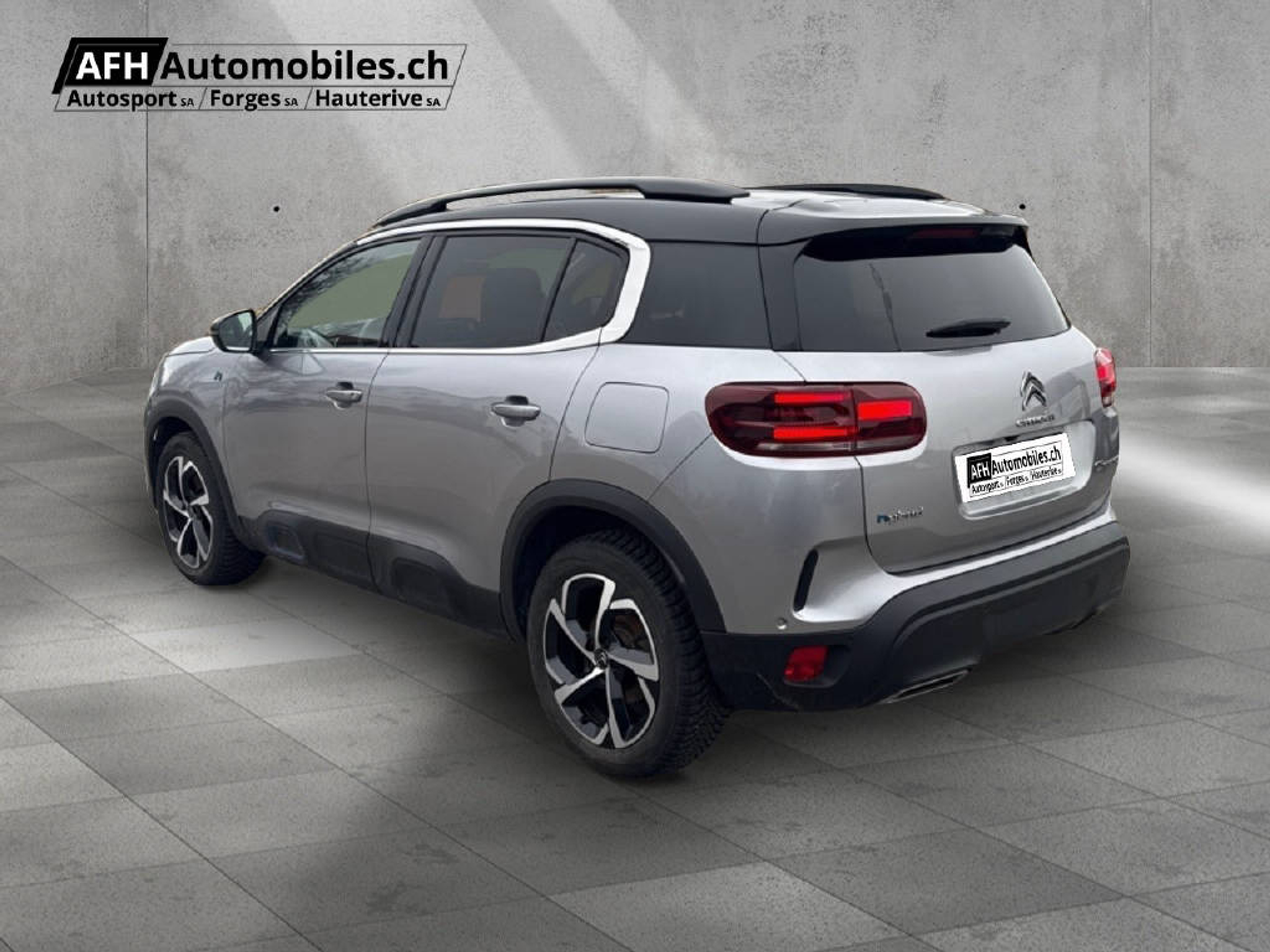 listing desktop thumbnail image 7